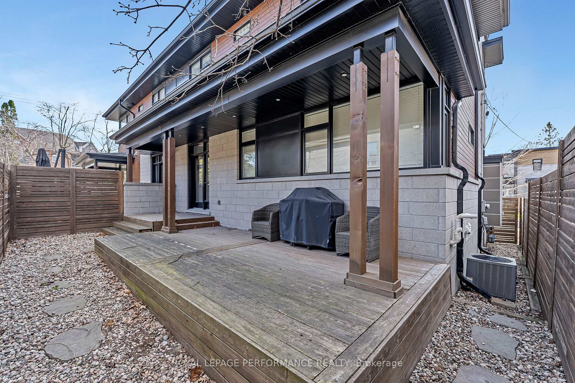 Photo 23 of 383 Princeton Avenue, Ottawa, McKellar/Highland — HOMEH