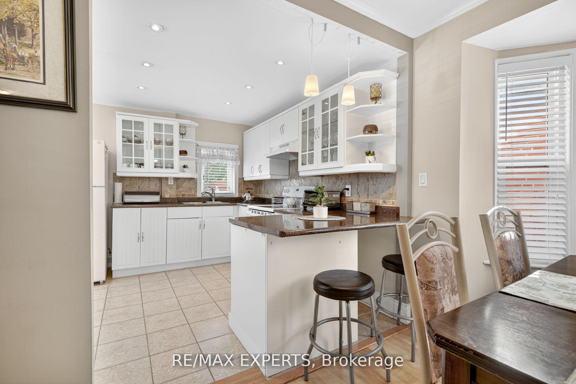 Photo 13 of 257 John Street, North York, Weston — HOMEH
