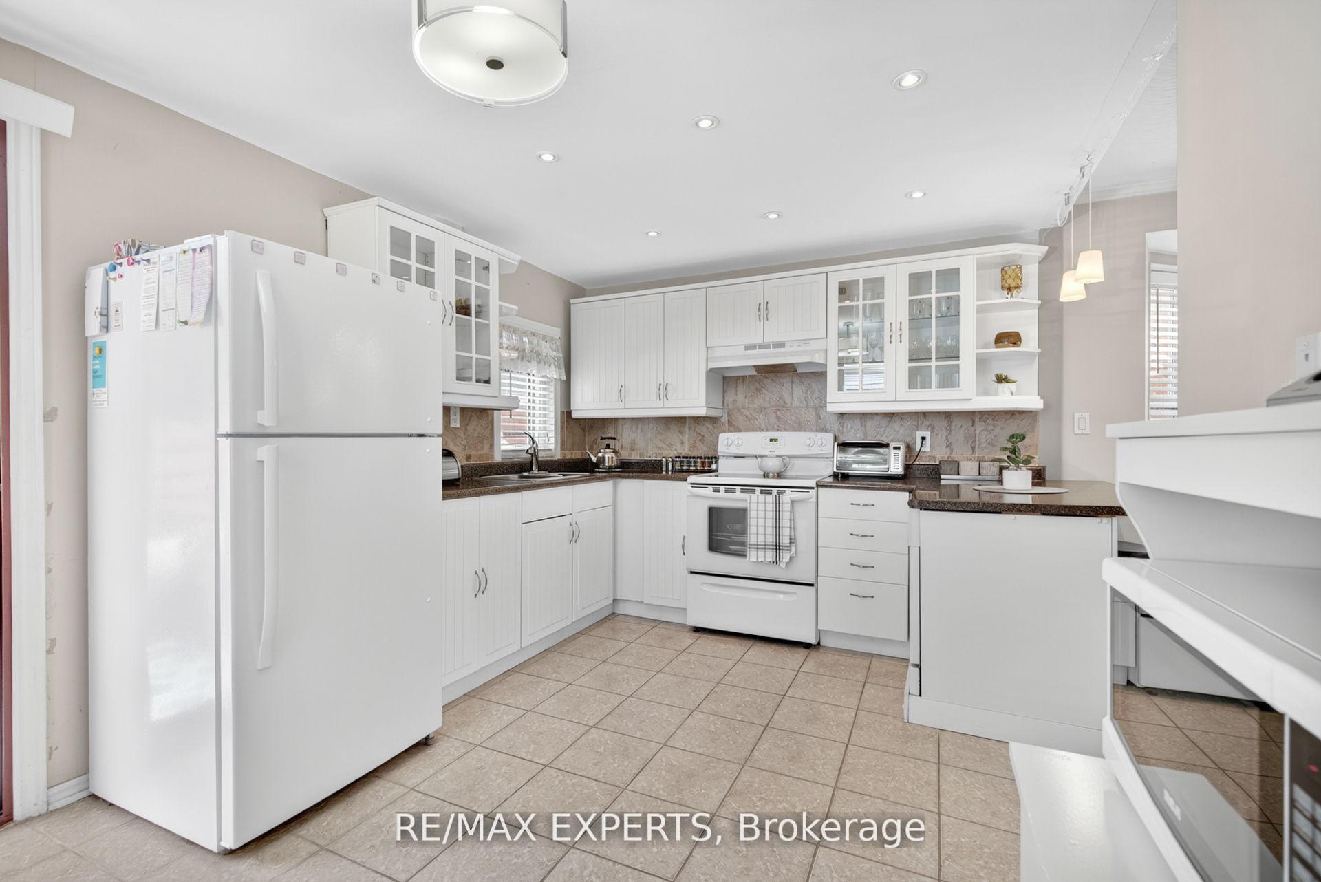 Photo 15 of 257 John Street, North York, Weston — HOMEH