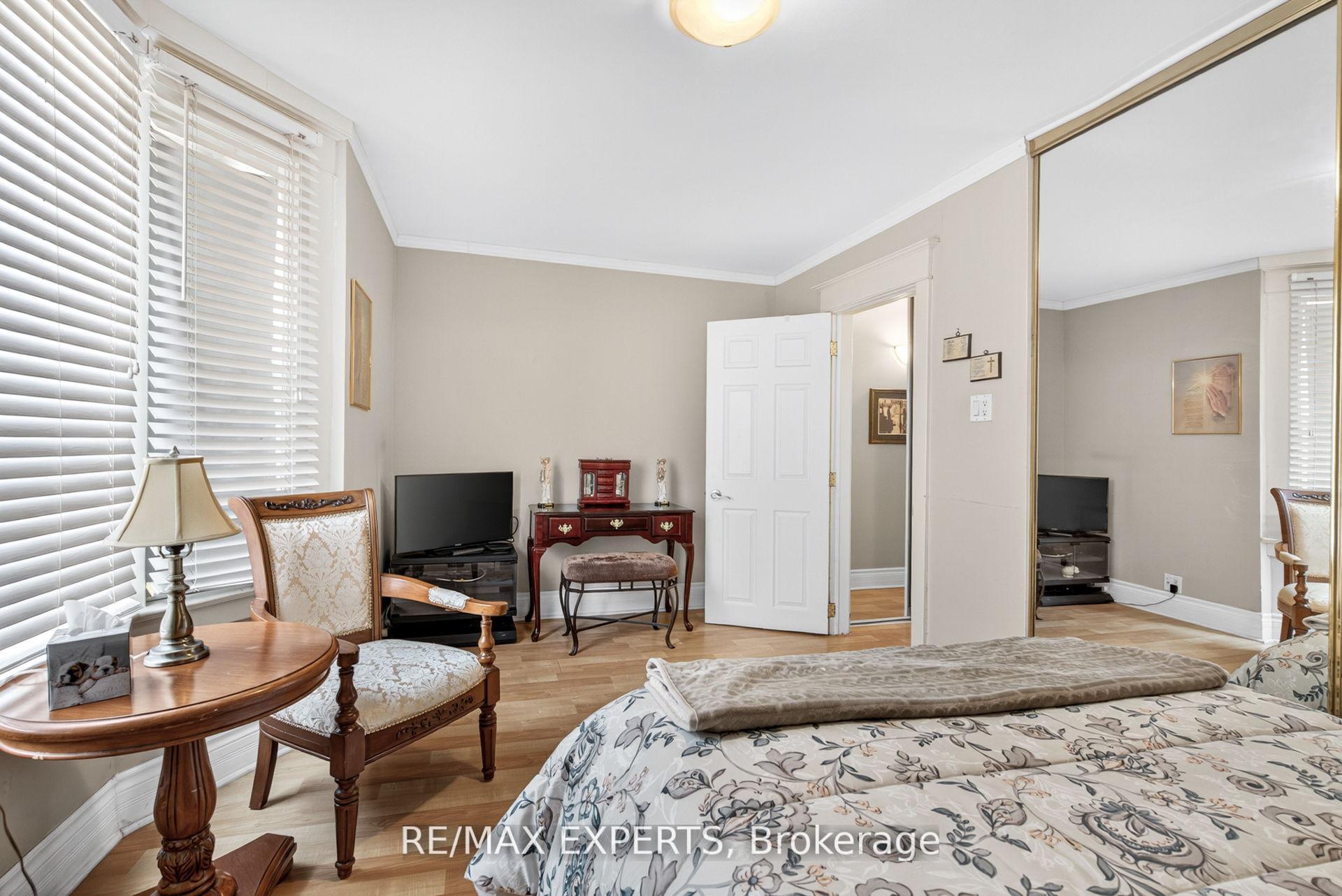 Photo 19 of 257 John Street, North York, Weston — HOMEH
