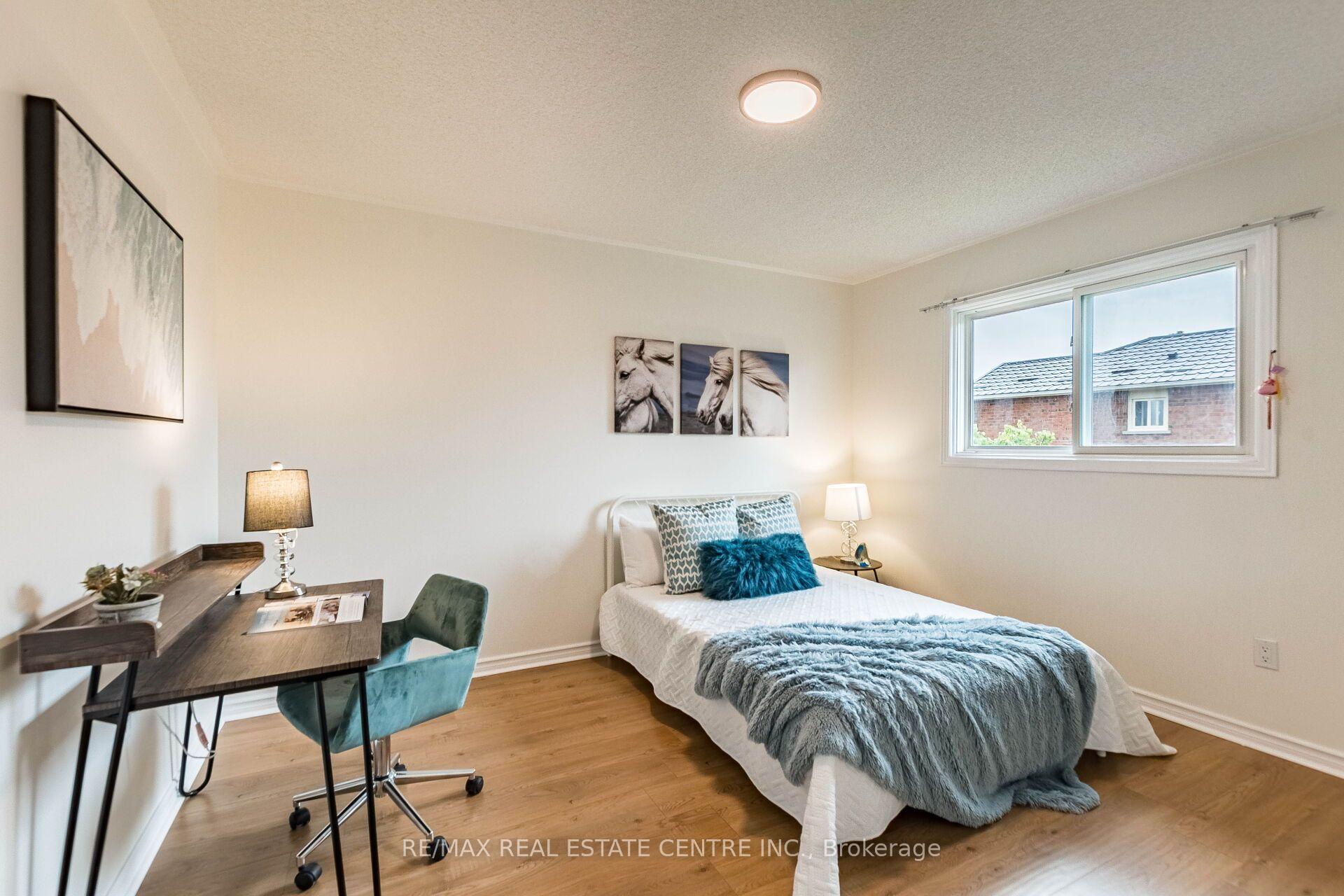 Photo 29 of 829 Stargazer Drive, Mississauga, East Credit — HOMEH
