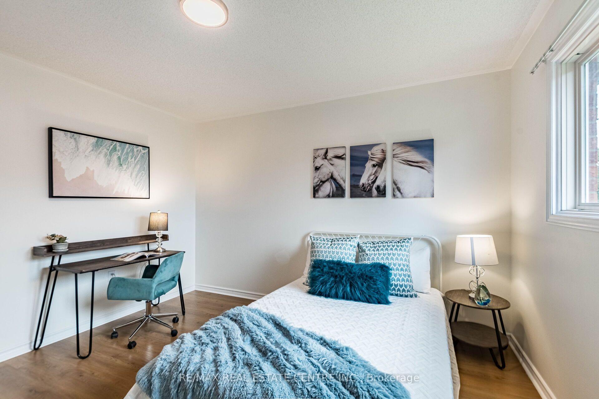 Photo 30 of 829 Stargazer Drive, Mississauga, East Credit — HOMEH