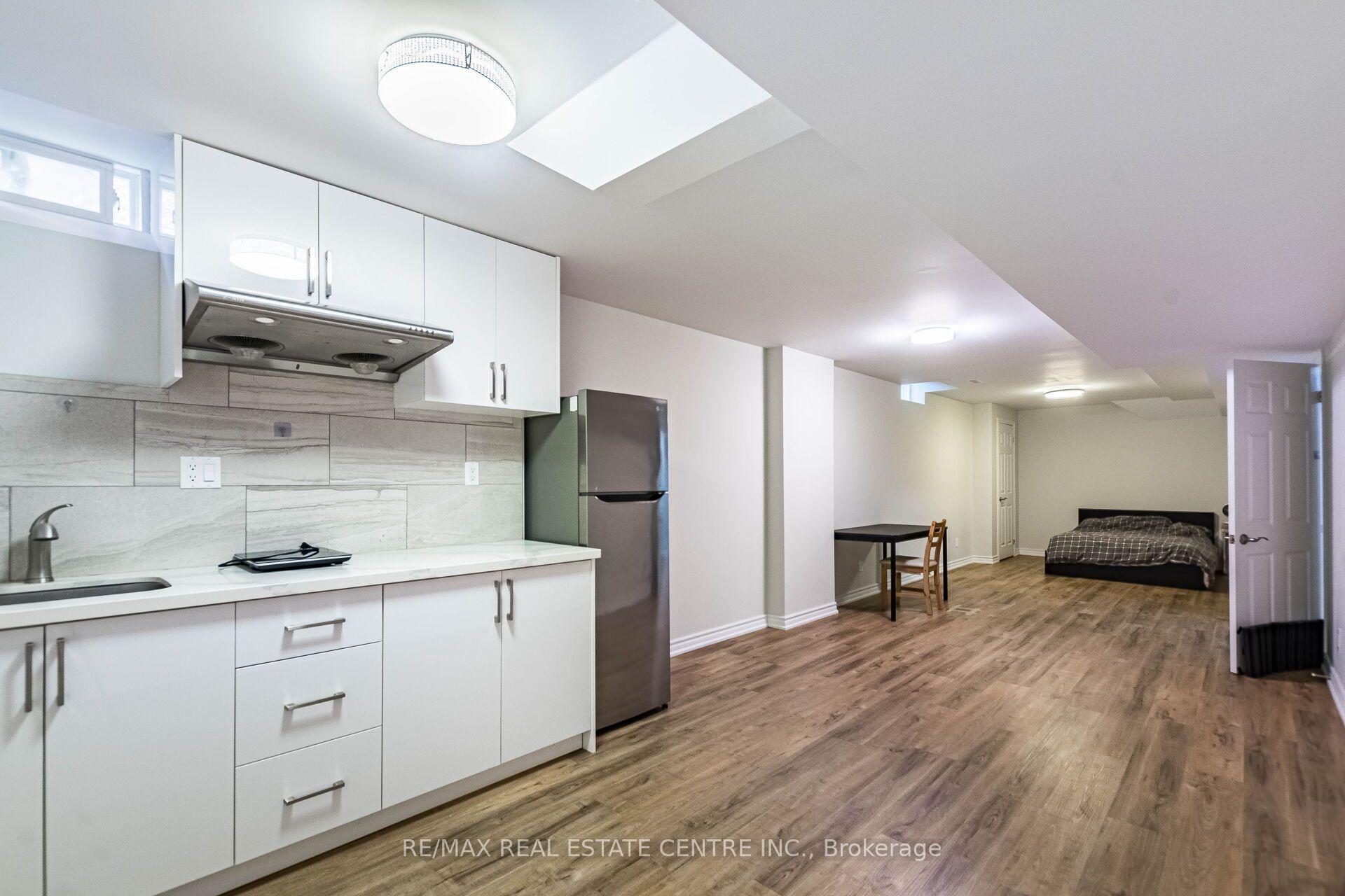 Photo 36 of 829 Stargazer Drive, Mississauga, East Credit — HOMEH