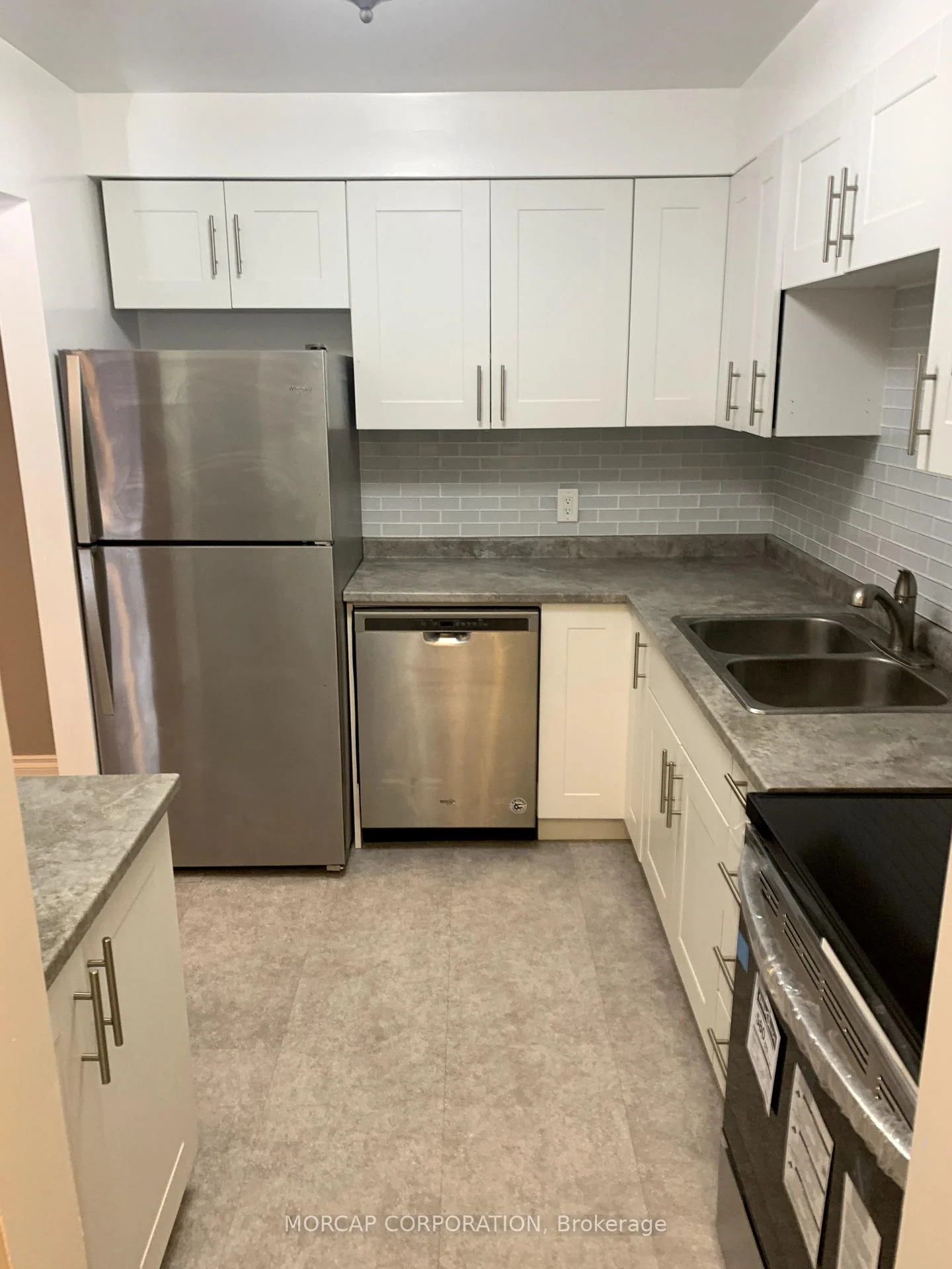 Photo 5 of Unit 21, 261 Rose Street, Barrie, Wellington — HOMEH