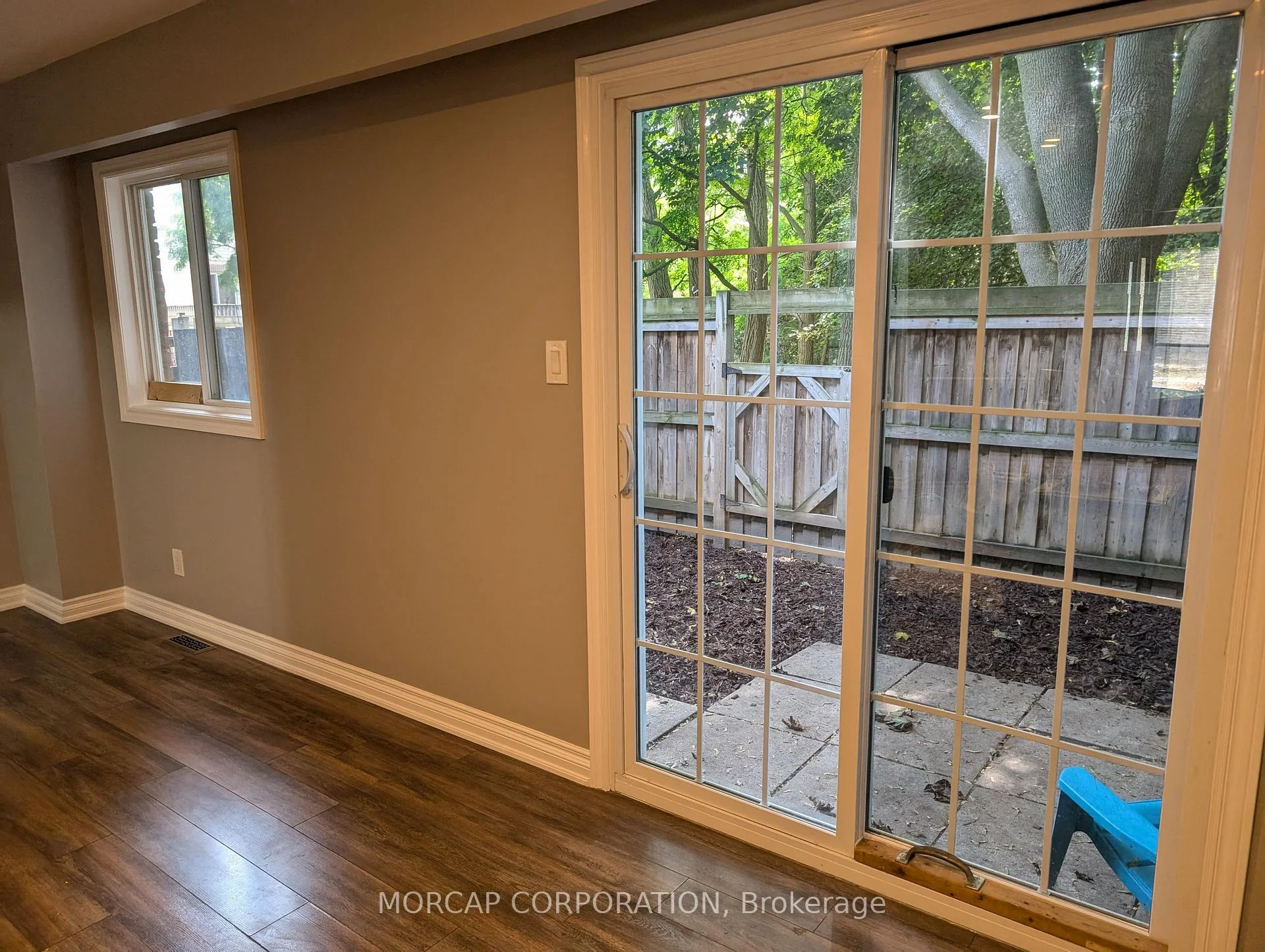 Photo 8 of Unit 21, 261 Rose Street, Barrie, Wellington — HOMEH