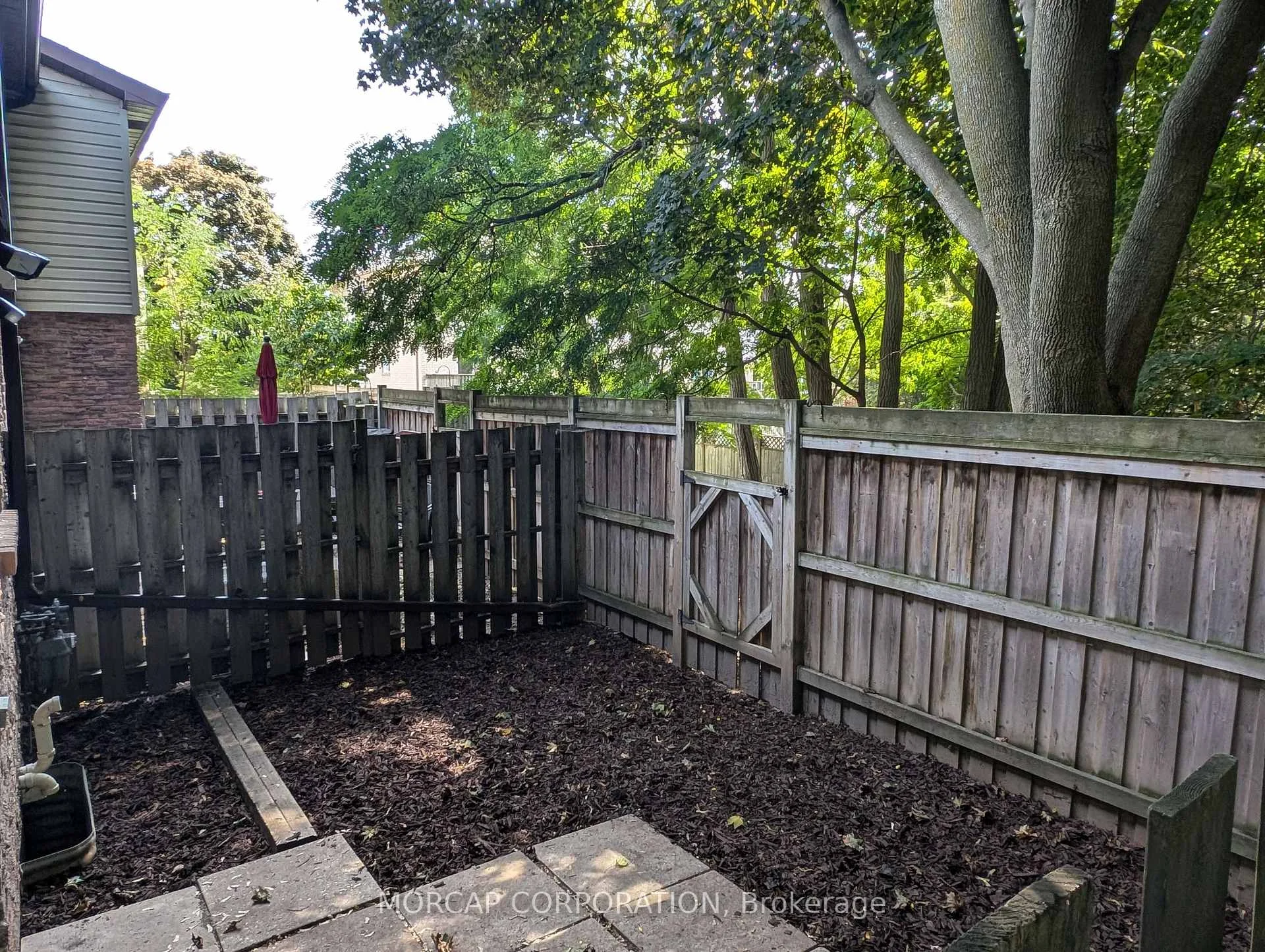 Photo 33 of Unit 21, 261 Rose Street, Barrie, Wellington — HOMEH