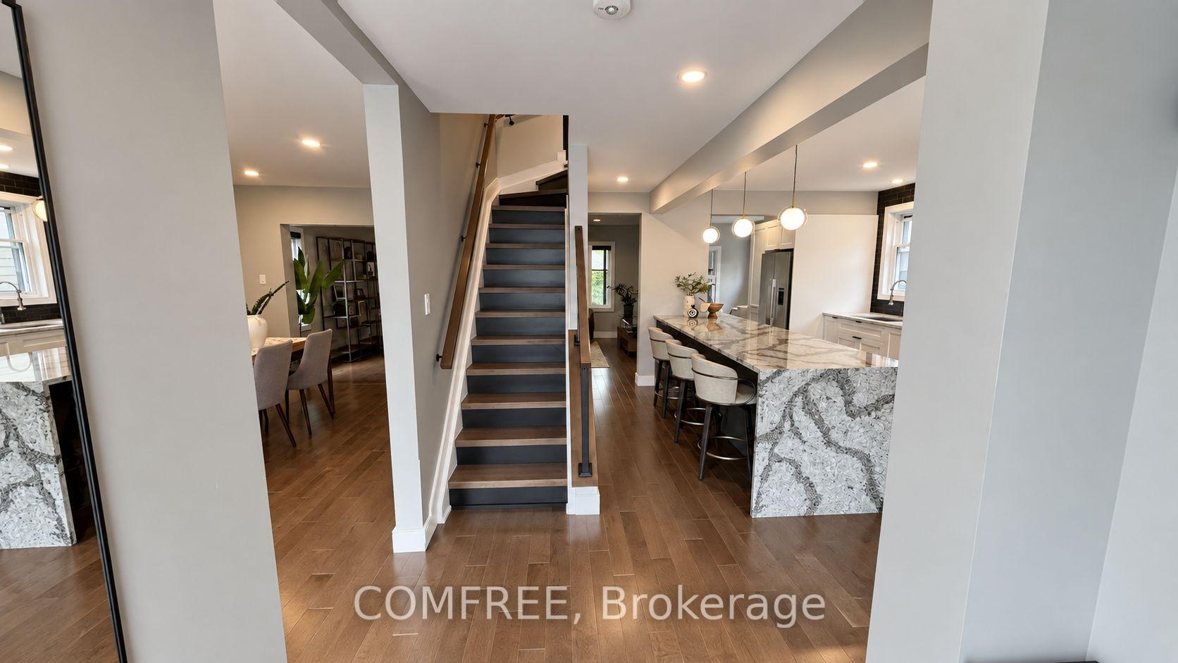 Photo 3 of 232 Goulburn Avenue, Ottawa, Sandy Hill — HOMEH