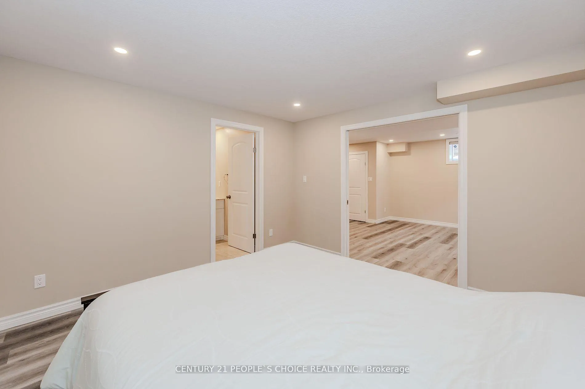 Photo 32 of 414 Wild Calla Street, Waterloo — HOMEH