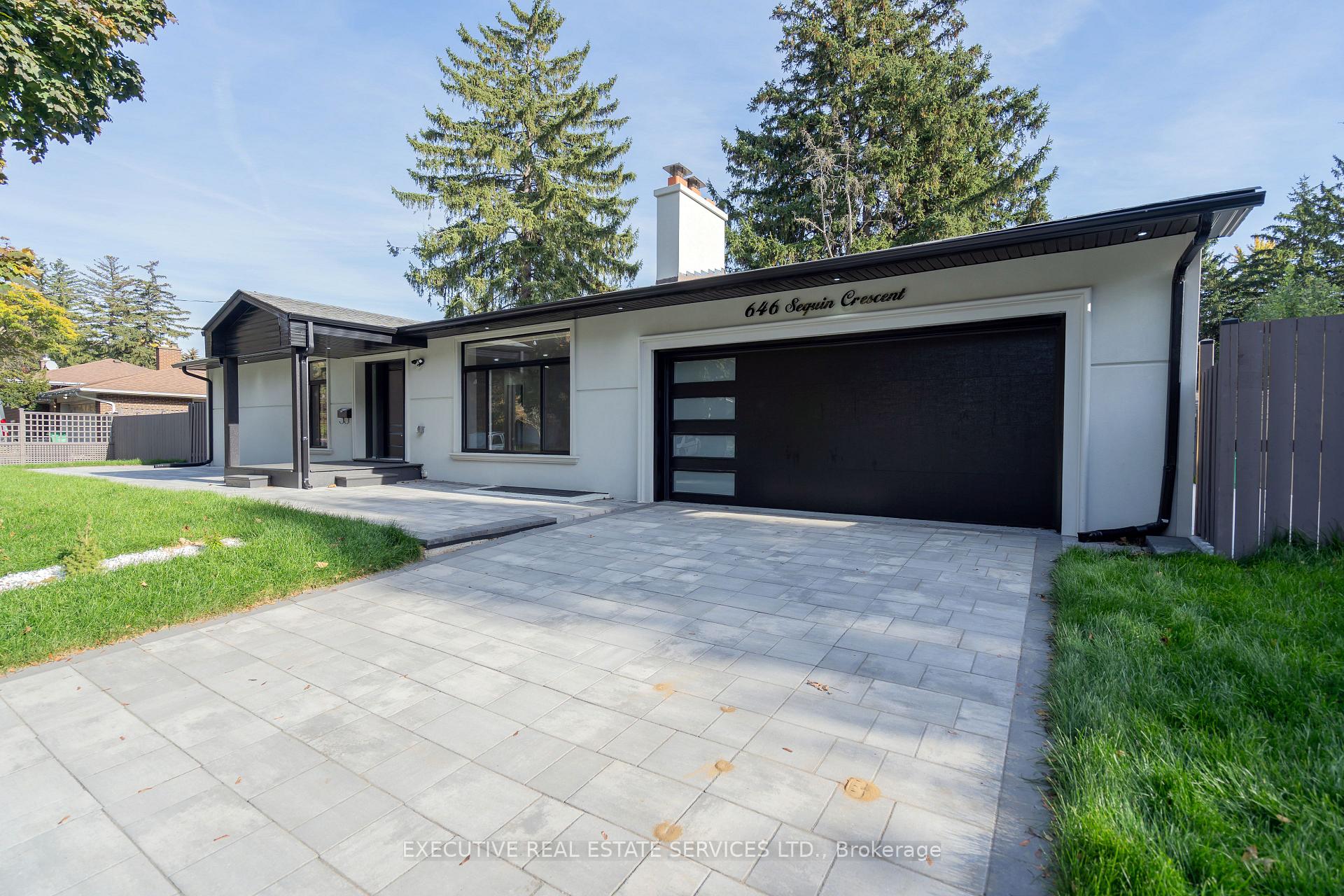 Photo 1 of 646 Sequin Crescent, Mississauga, Lorne Park — HOMEH