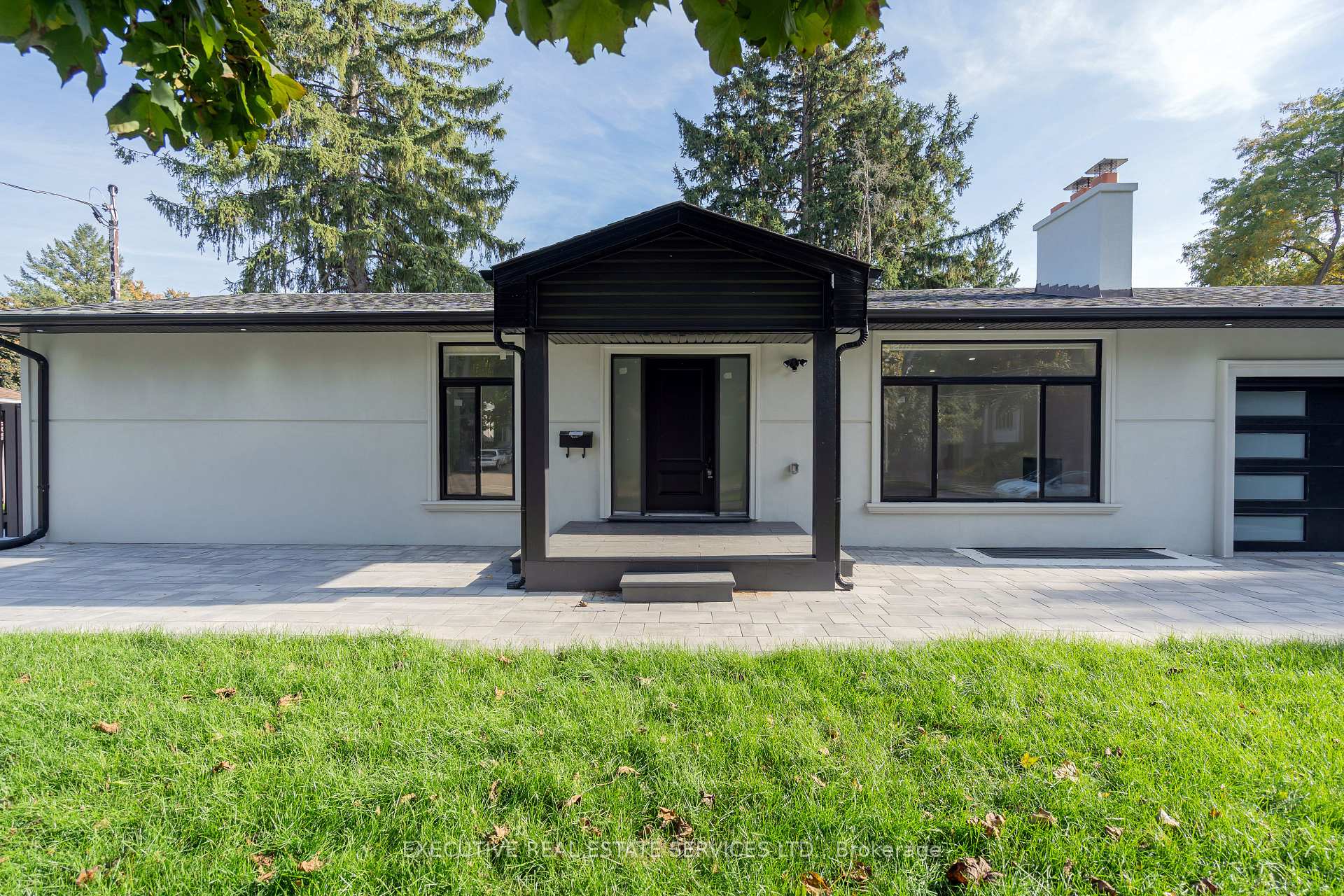 Photo 8 of 646 Sequin Crescent, Mississauga, Lorne Park — HOMEH