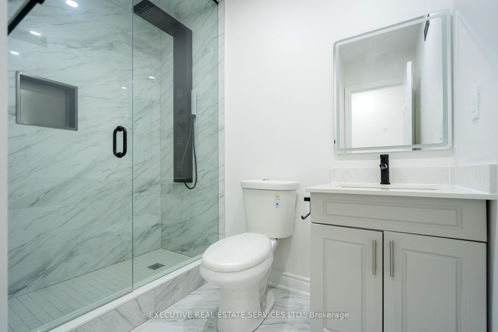 Photo 18 of 646 Sequin Crescent, Mississauga, Lorne Park — HOMEH