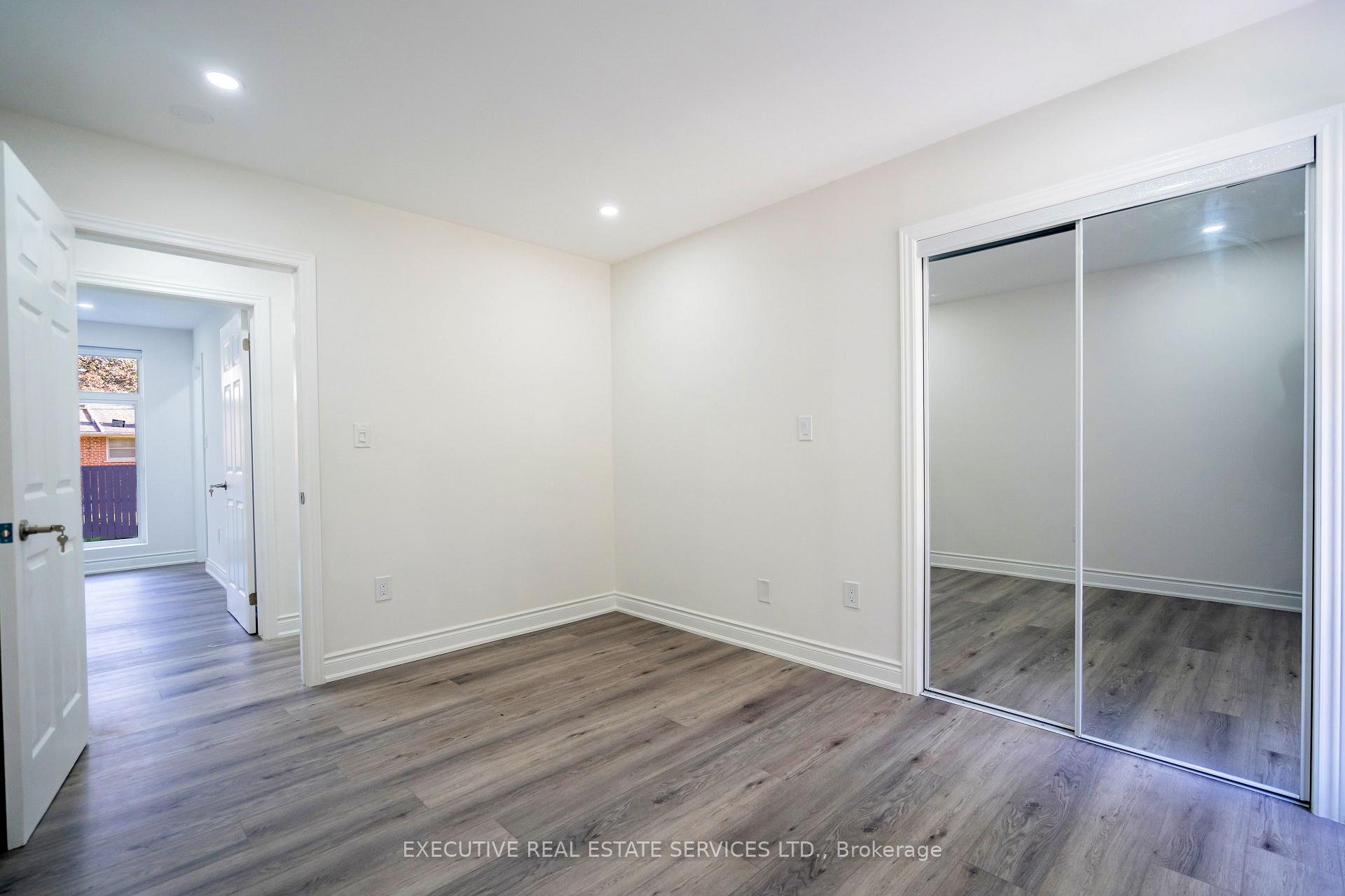 Photo 20 of 646 Sequin Crescent, Mississauga, Lorne Park — HOMEH