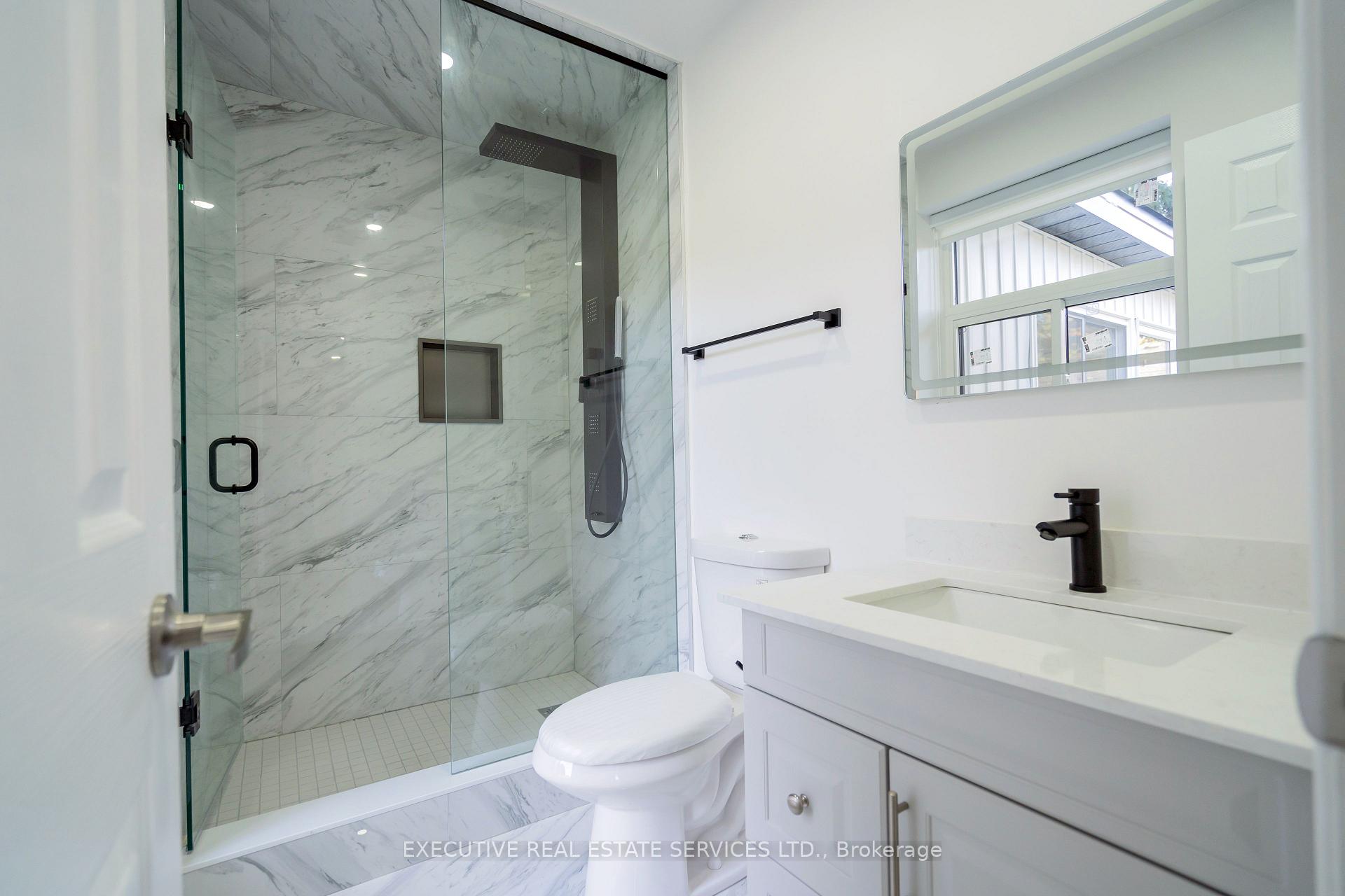 Photo 23 of 646 Sequin Crescent, Mississauga, Lorne Park — HOMEH