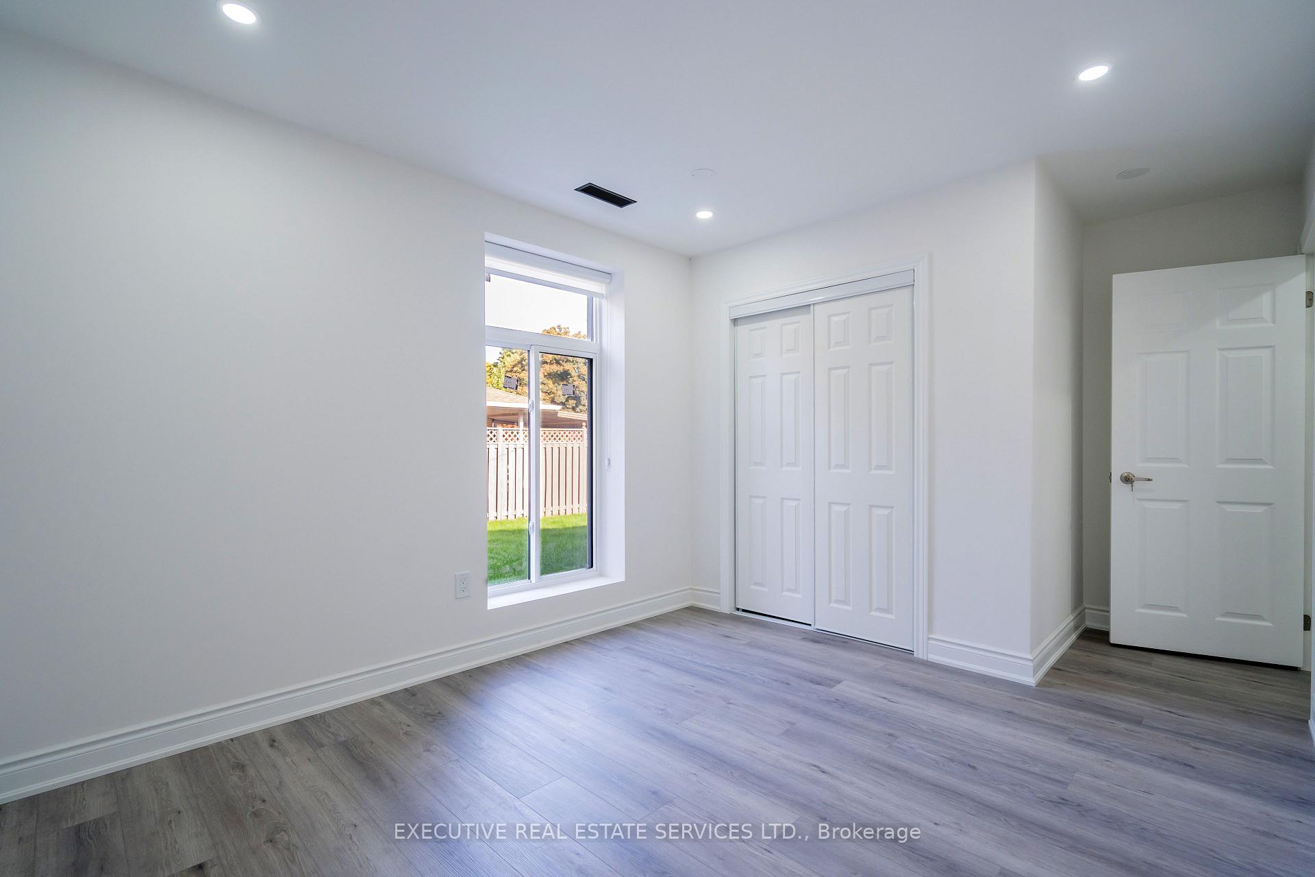 Photo 25 of 646 Sequin Crescent, Mississauga, Lorne Park — HOMEH