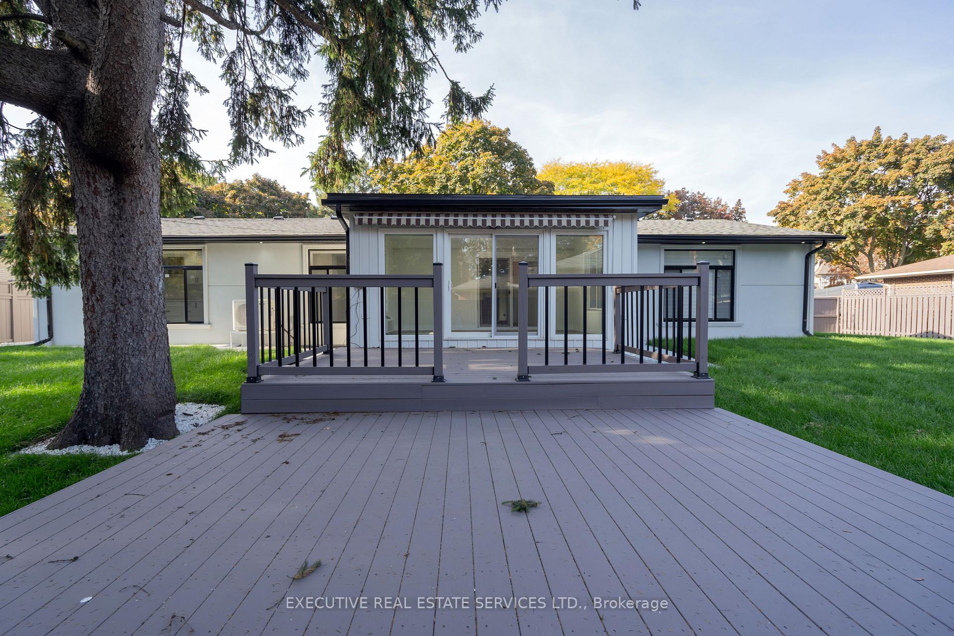 Photo 29 of 646 Sequin Crescent, Mississauga, Lorne Park — HOMEH