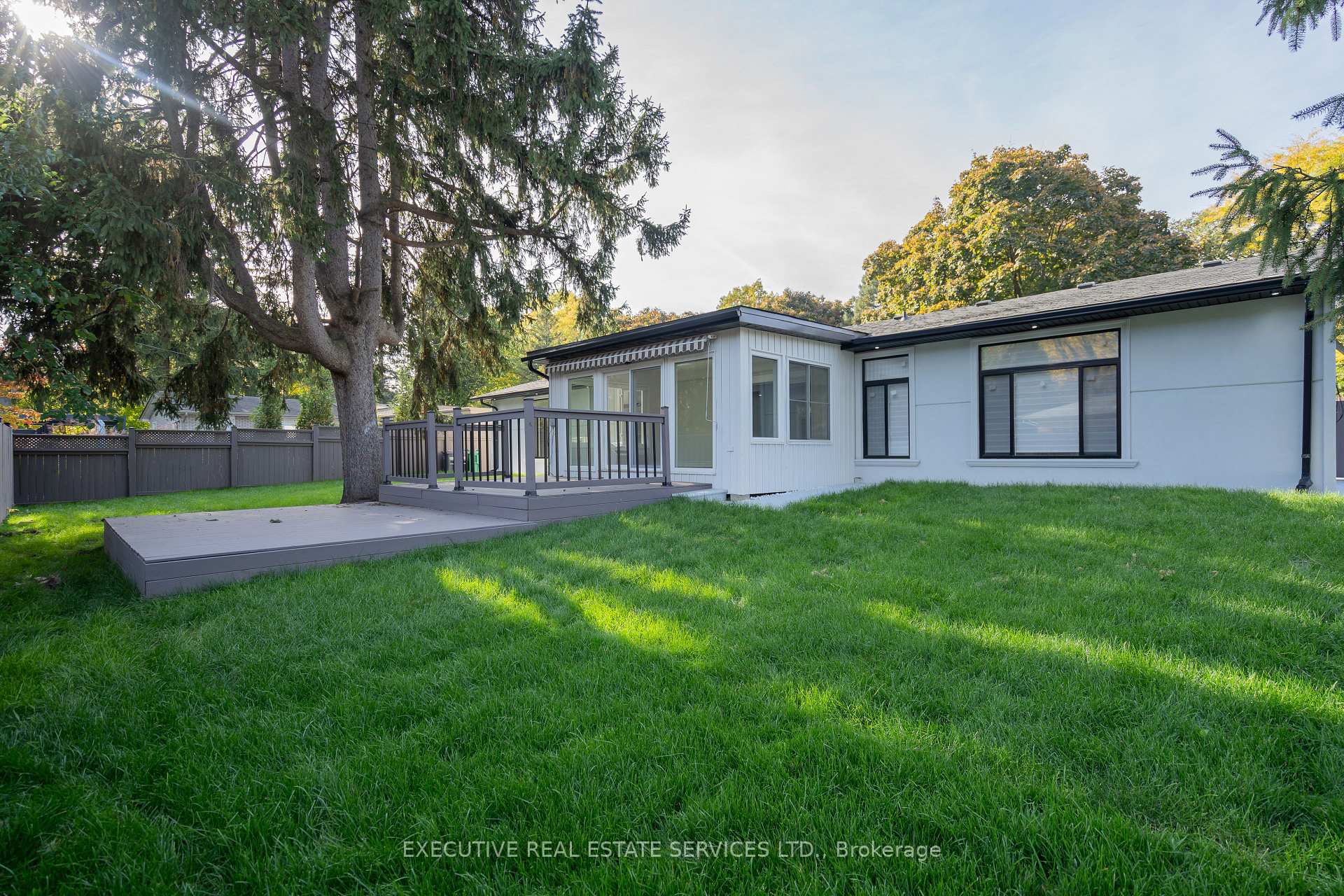 Photo 30 of 646 Sequin Crescent, Mississauga, Lorne Park — HOMEH