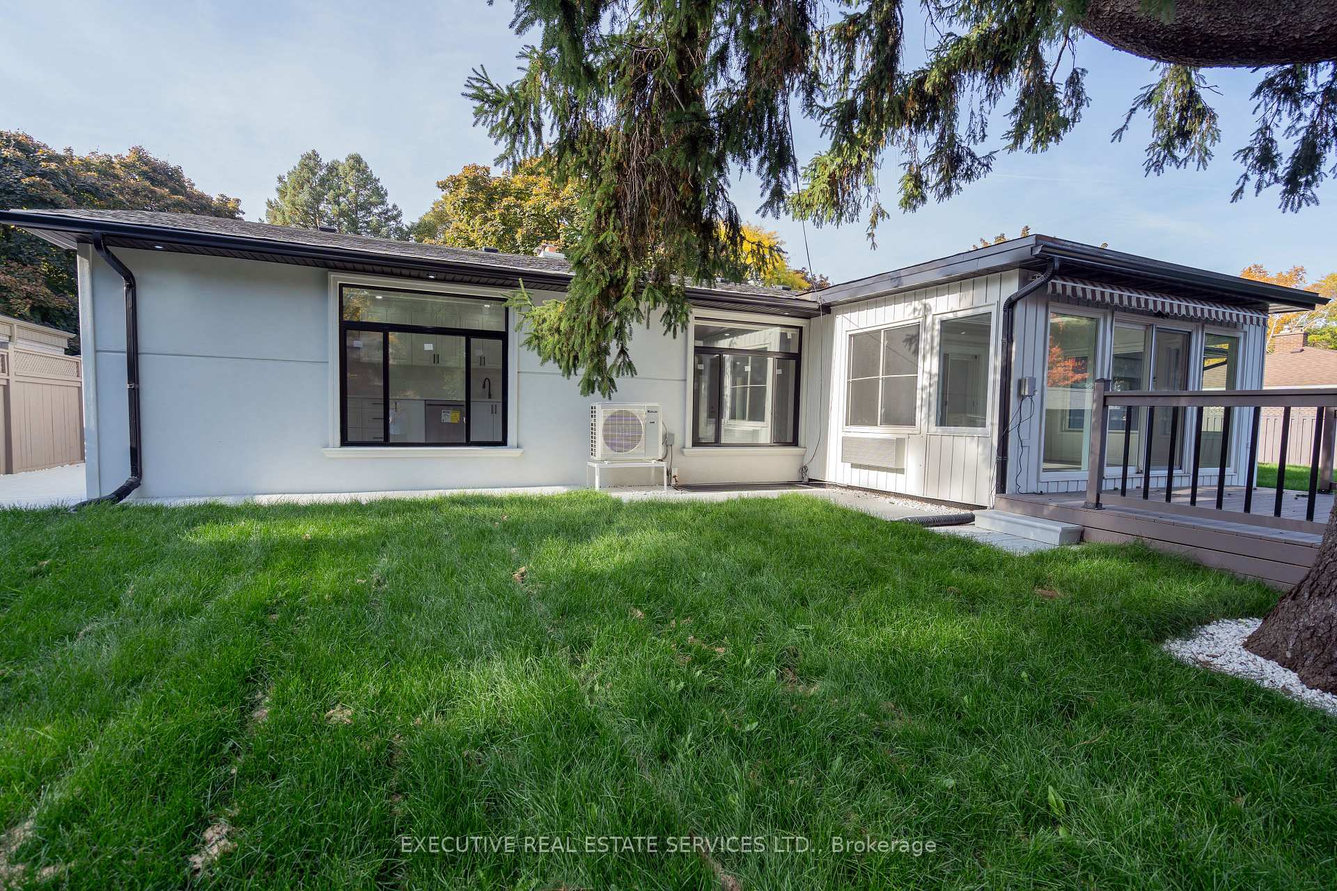 Photo 34 of 646 Sequin Crescent, Mississauga, Lorne Park — HOMEH