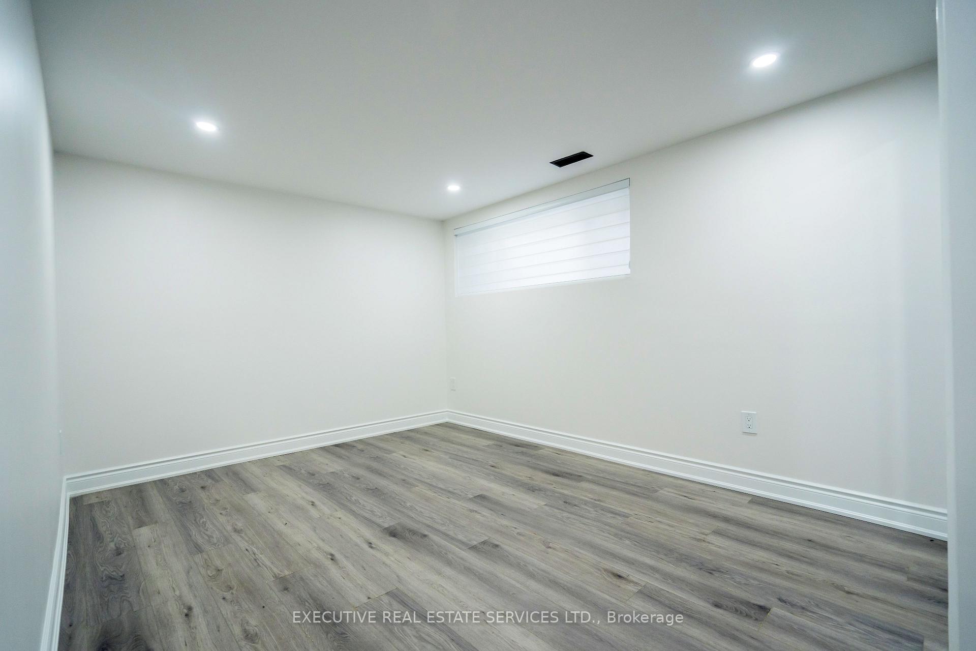 Photo 41 of 646 Sequin Crescent, Mississauga, Lorne Park — HOMEH