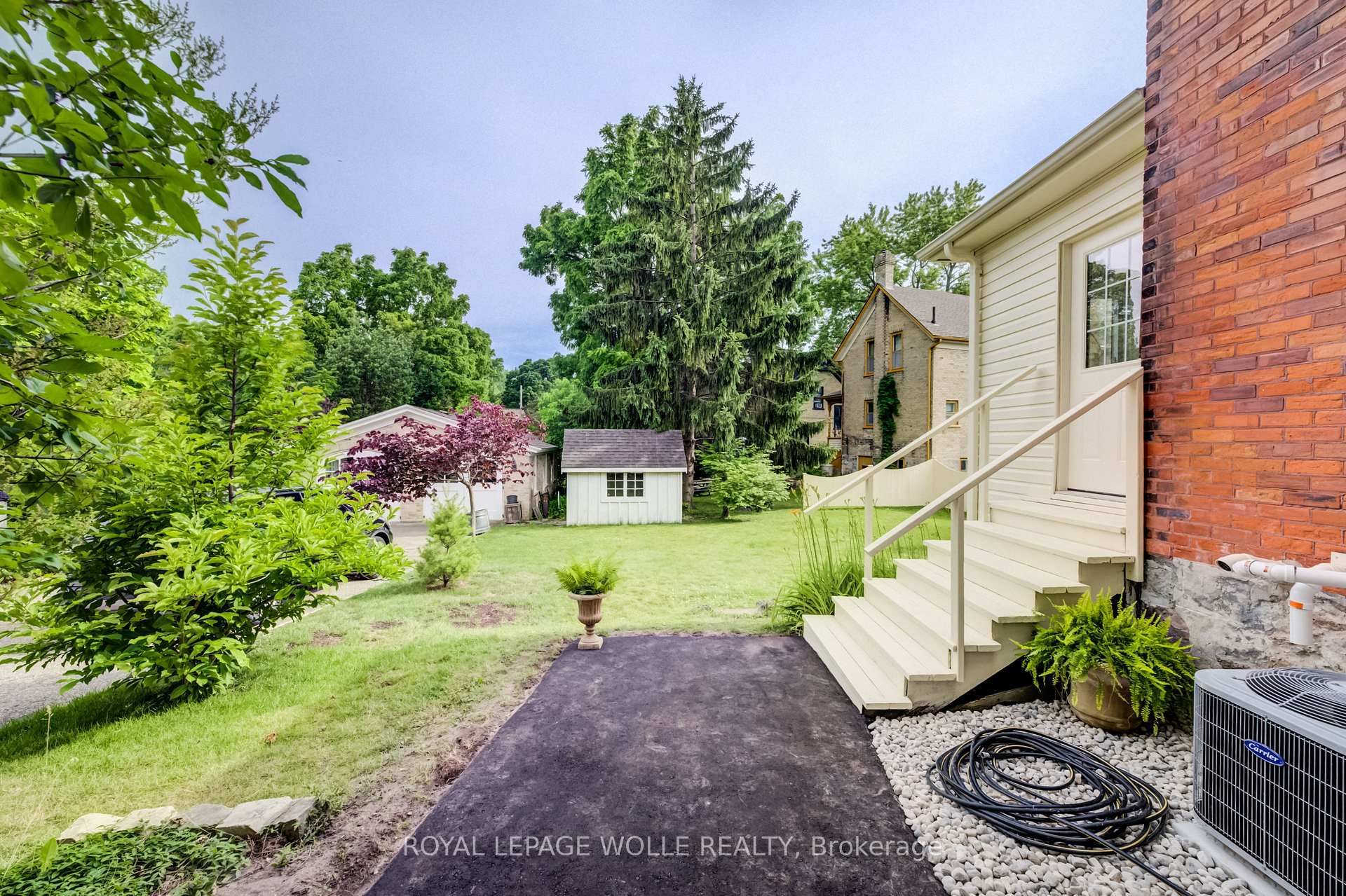 Photo 43 of 25 Central Street, Waterloo, Beechwood/University — HOMEH