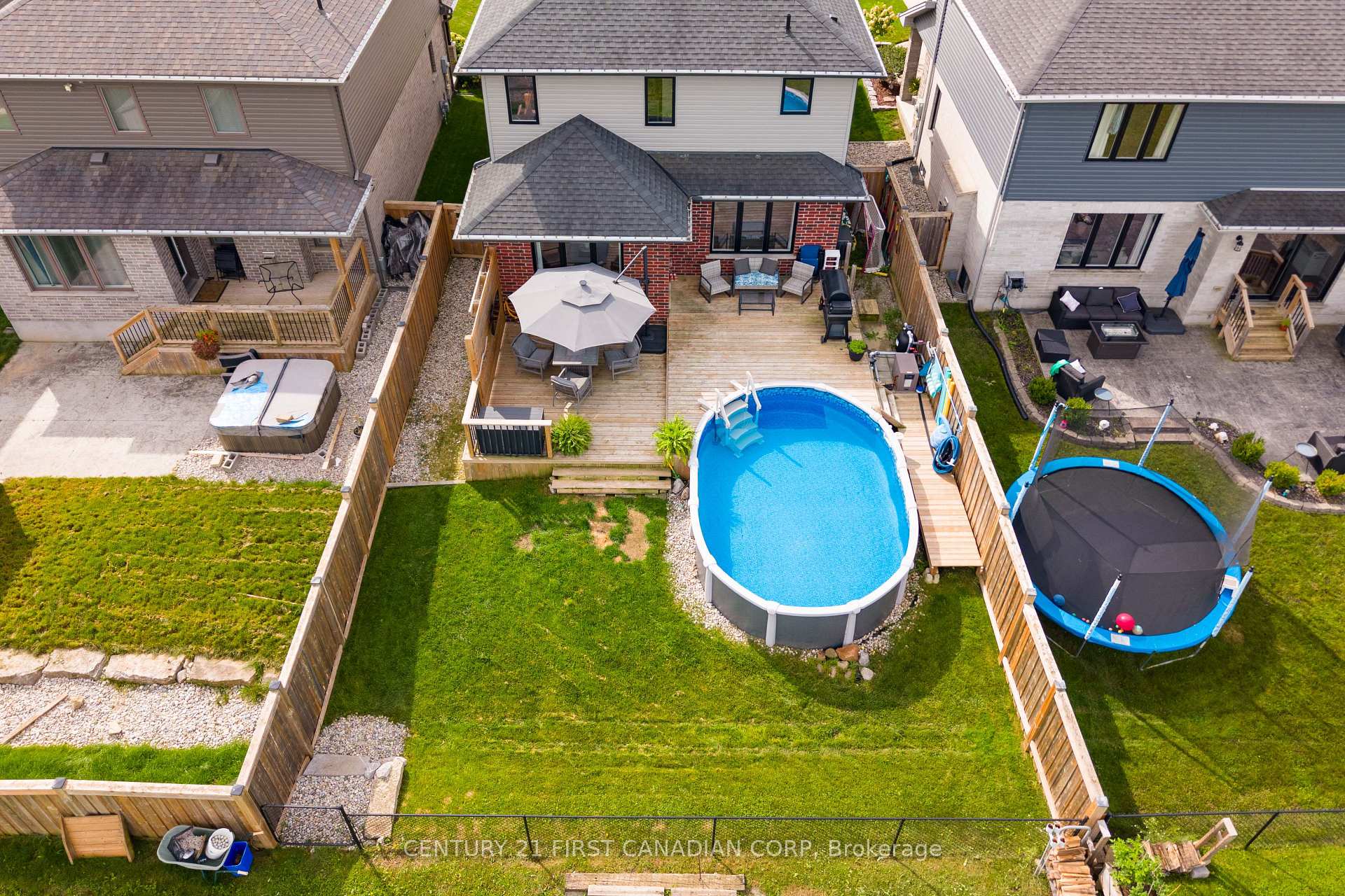 Photo 7 of 168 Gilmour Drive, Lucan Biddulph, Lucan — HOMEH