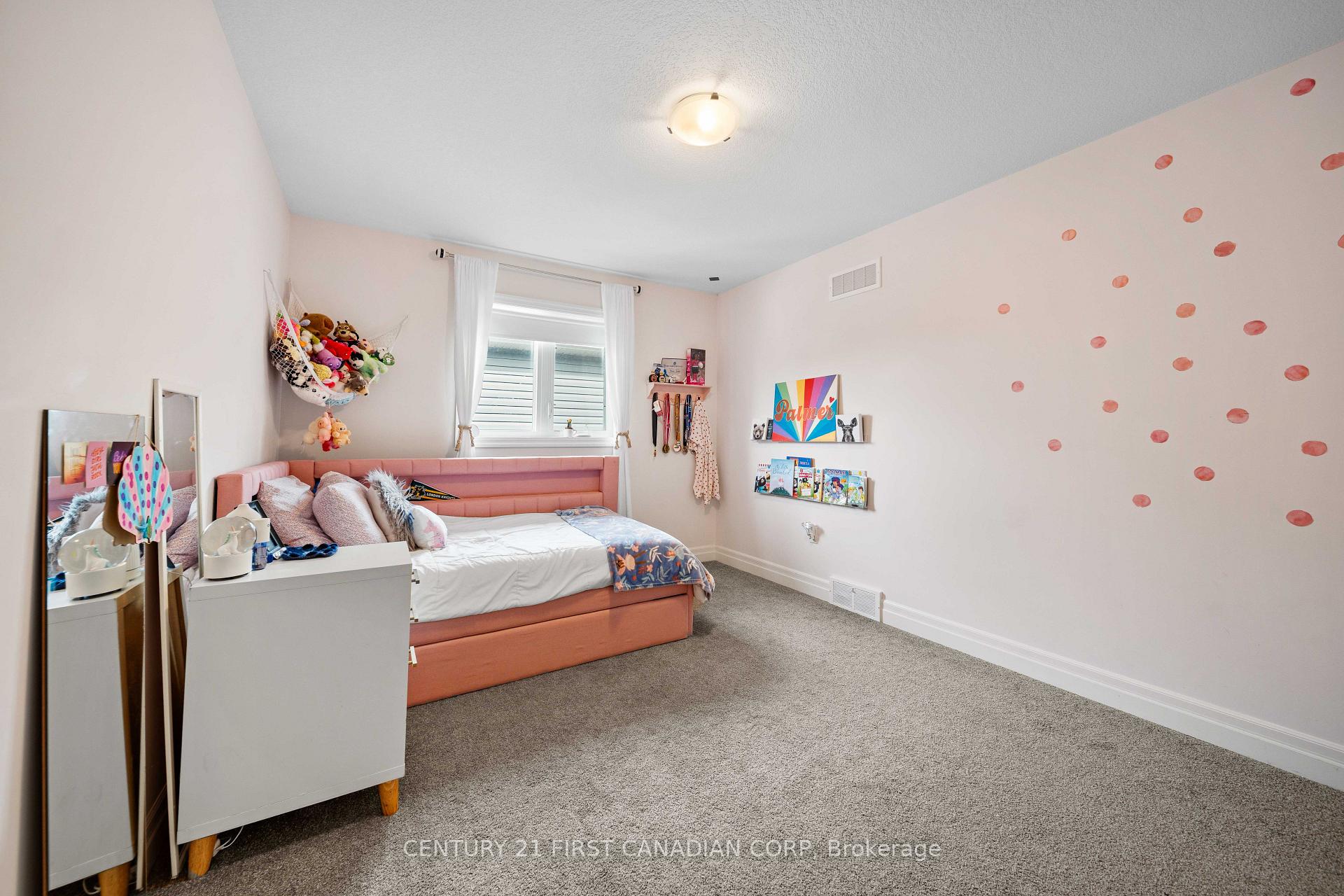 Photo 35 of 168 Gilmour Drive, Lucan Biddulph, Lucan — HOMEH