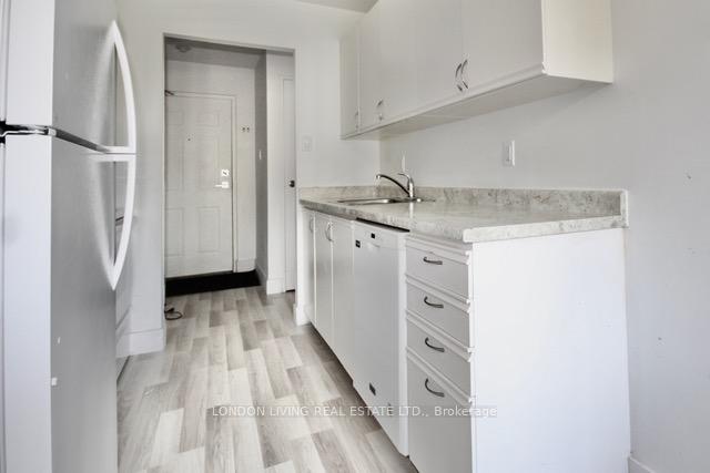 Photo 6 of Unit 501, 650 Cheapside Street, London, East C — HOMEH