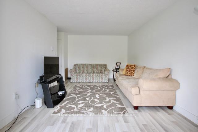 Photo 11 of Unit 501, 650 Cheapside Street, London, East C — HOMEH