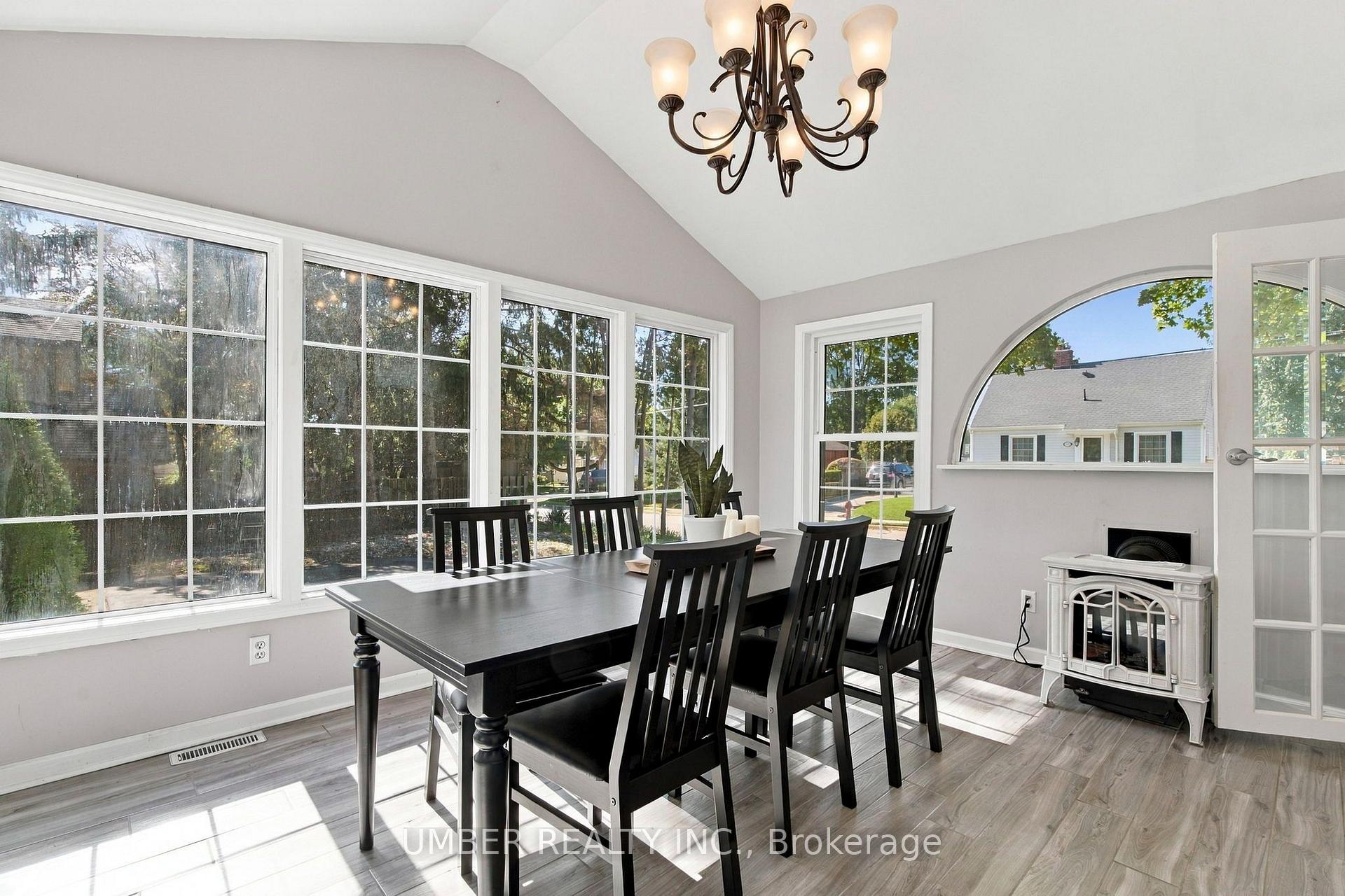 Photo 12 of 30 Elgin Street, Hamilton, Waterdown — HOMEH