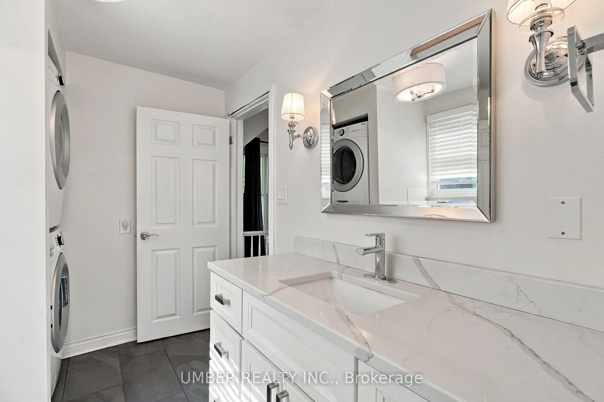 Photo 19 of 30 Elgin Street, Hamilton, Waterdown — HOMEH