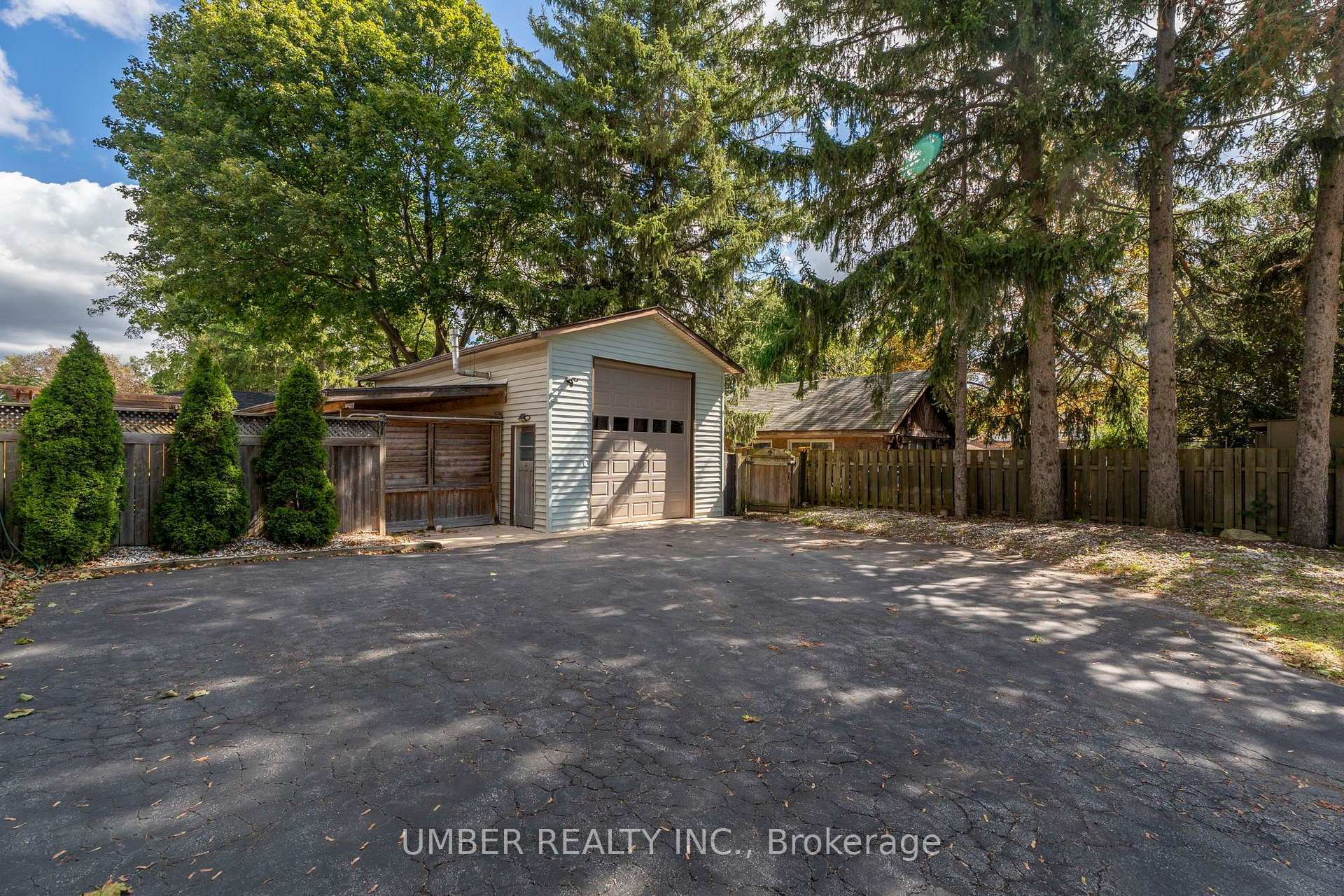 Photo 30 of 30 Elgin Street, Hamilton, Waterdown — HOMEH