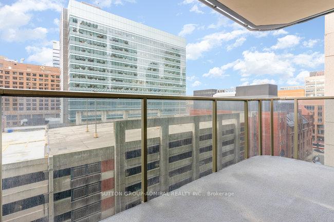 Photo 11 of Unit 1108, 750 Bay Street, Toronto, Bay Street Corridor — HOMEH