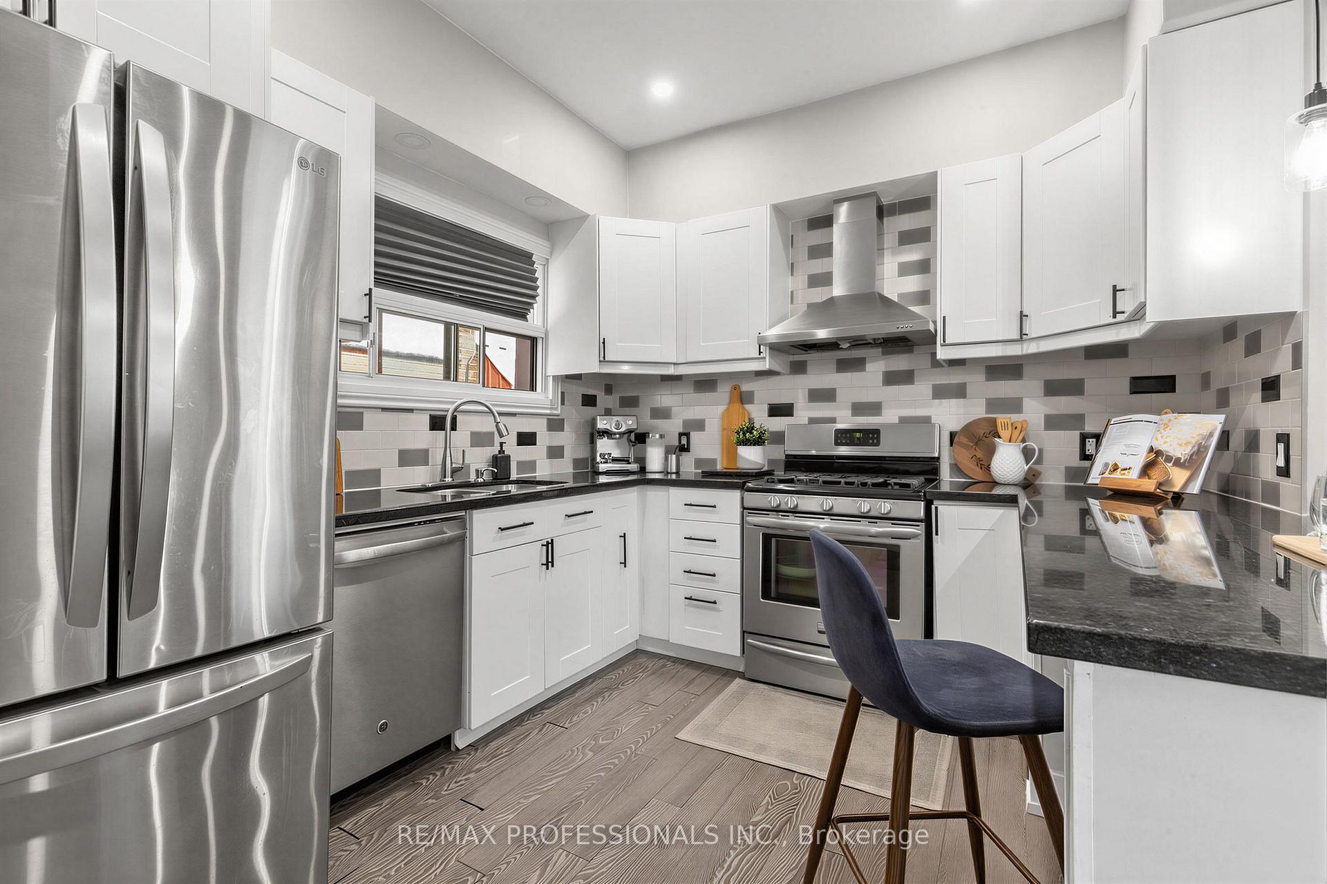 Photo 6 of 429 Gilbert Avenue, Toronto, Caledonia-Fairbank — HOMEH