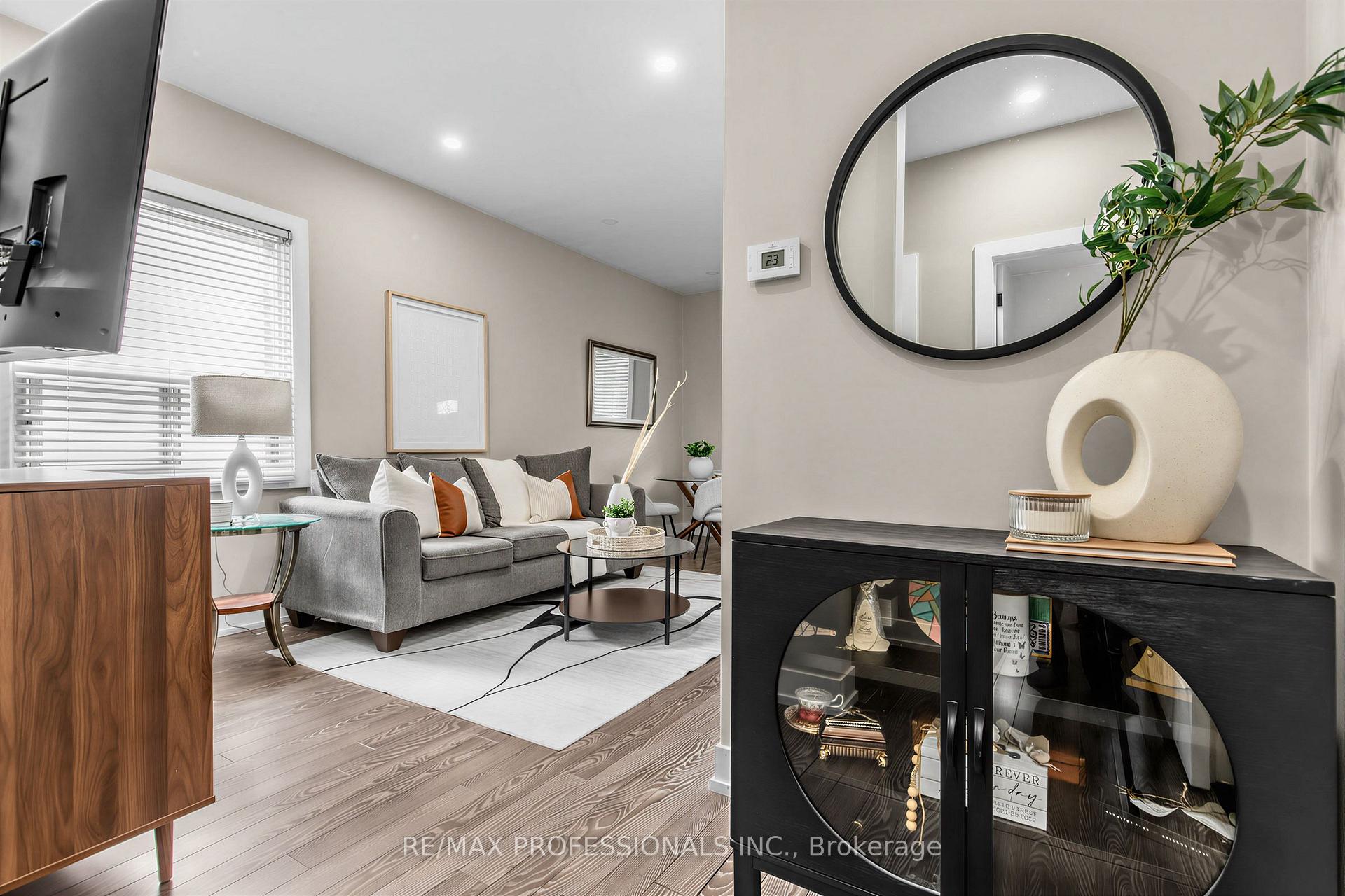 Photo 13 of 429 Gilbert Avenue, Toronto, Caledonia-Fairbank — HOMEH