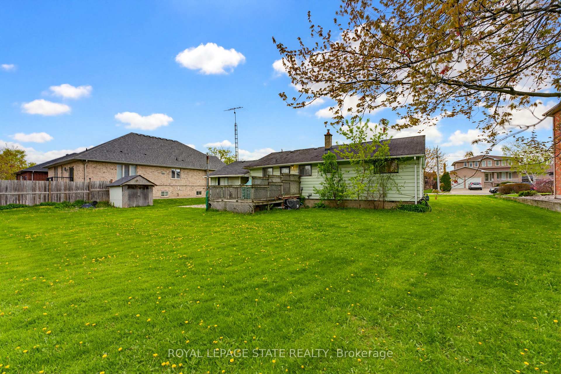 Photo 15 of 29 Leckie Avenue, Hamilton, Stoney Creek Mountain — HOMEH