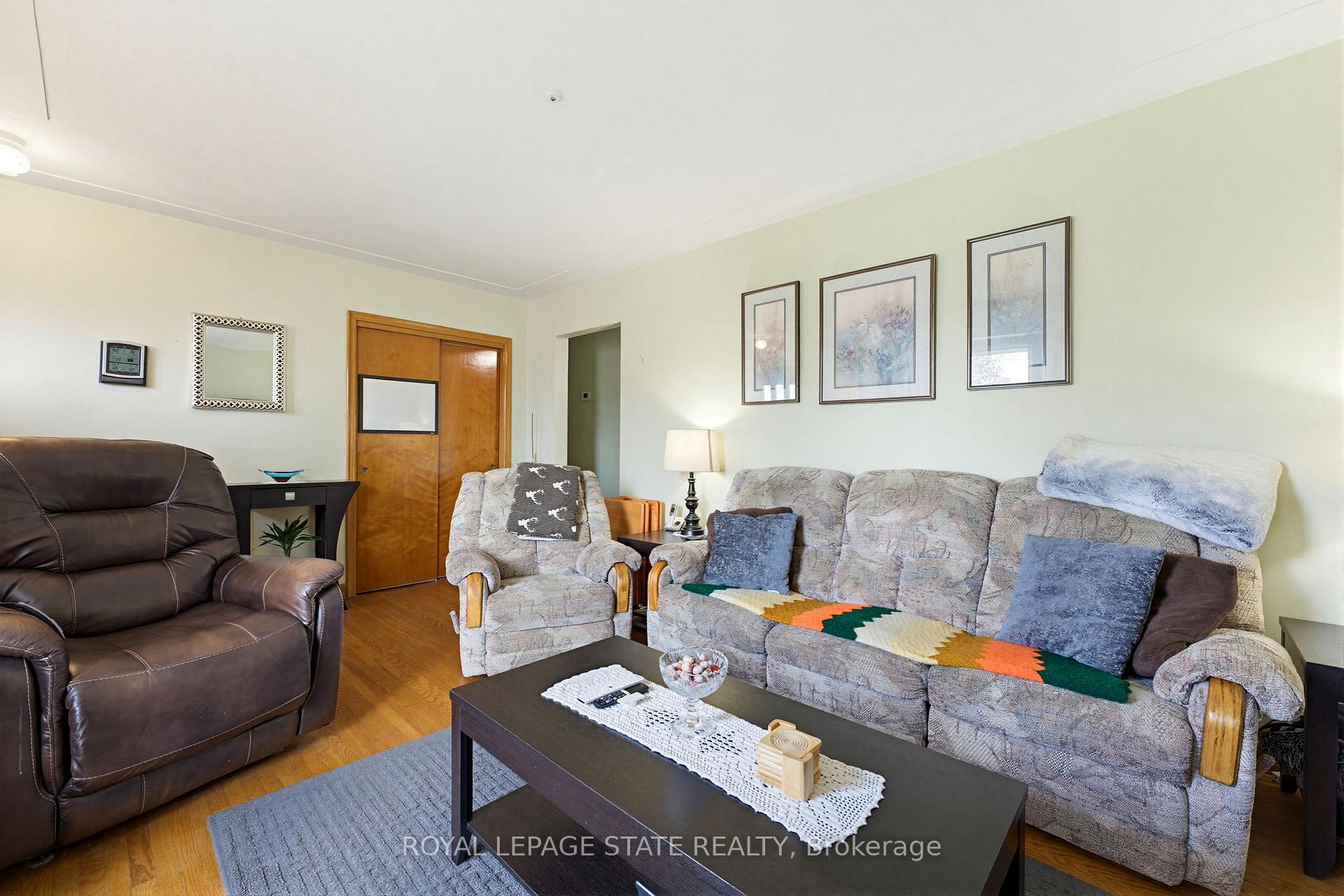 Photo 17 of 29 Leckie Avenue, Hamilton, Stoney Creek Mountain — HOMEH