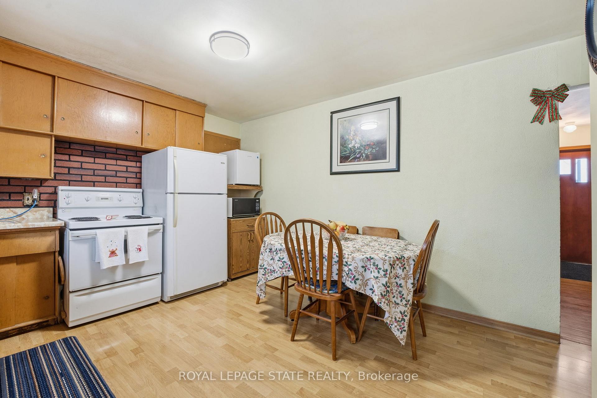 Photo 33 of 29 Leckie Avenue, Hamilton, Stoney Creek Mountain — HOMEH