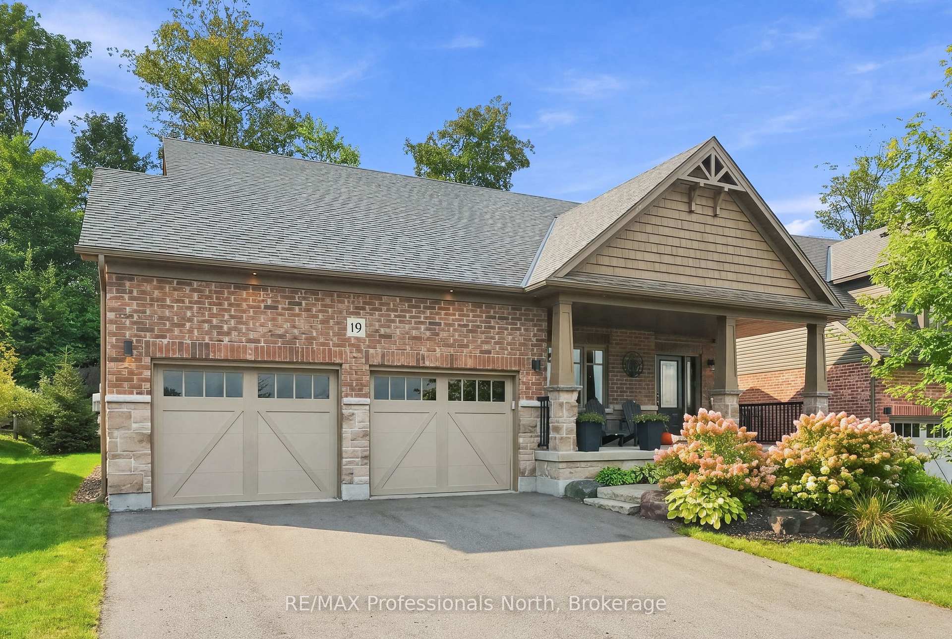Front of 19 Selkirk Drive