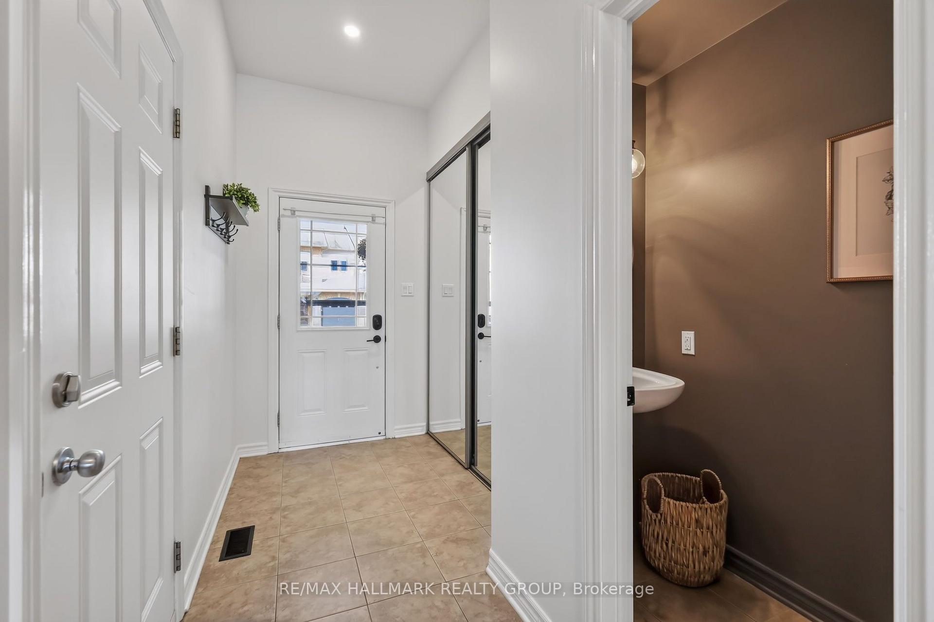 Photo 3 of 144 Marrissa Avenue, Ottawa, Beacon Hill South — HOMEH