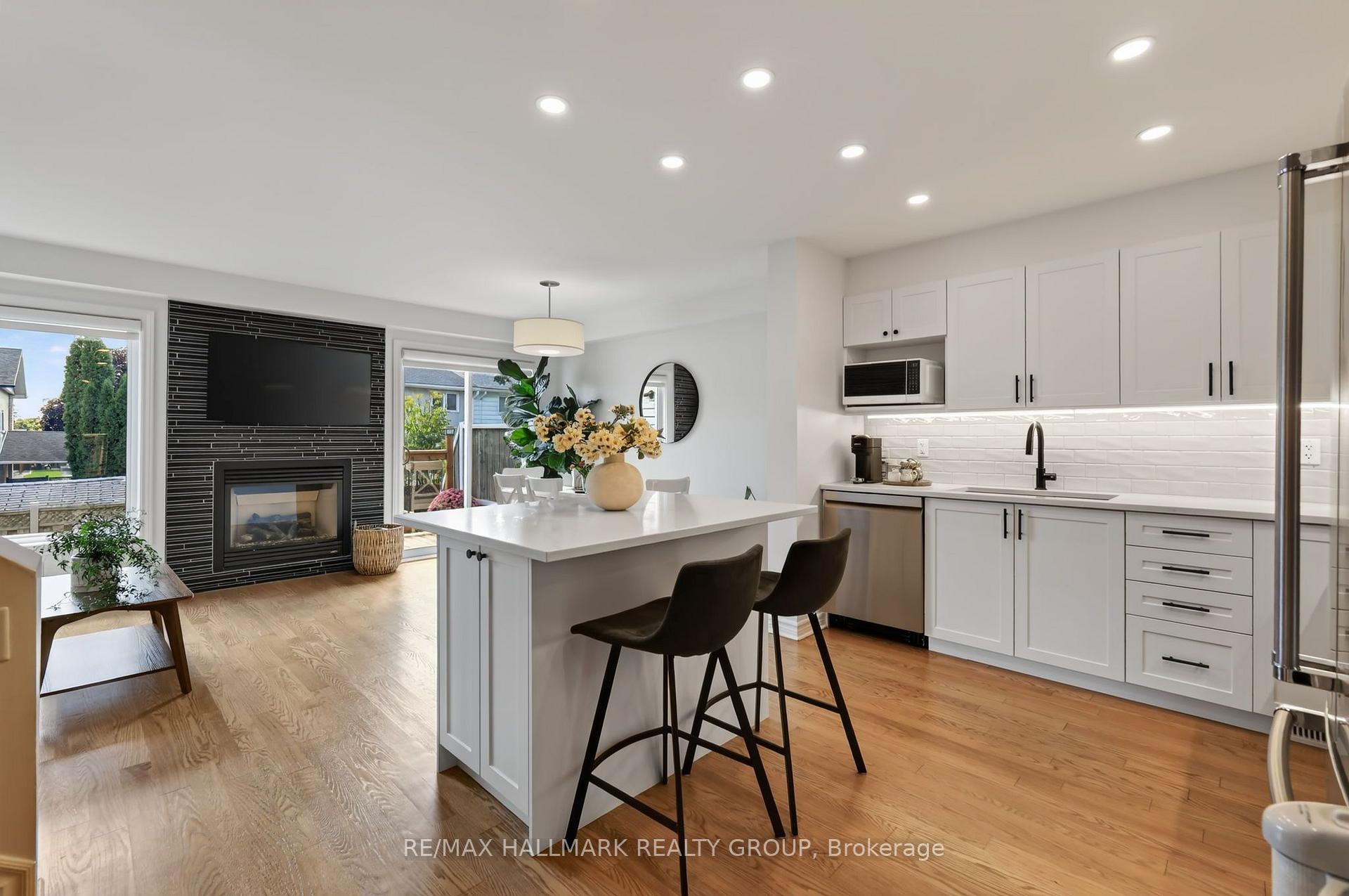 Photo 5 of 144 Marrissa Avenue, Ottawa, Beacon Hill South — HOMEH