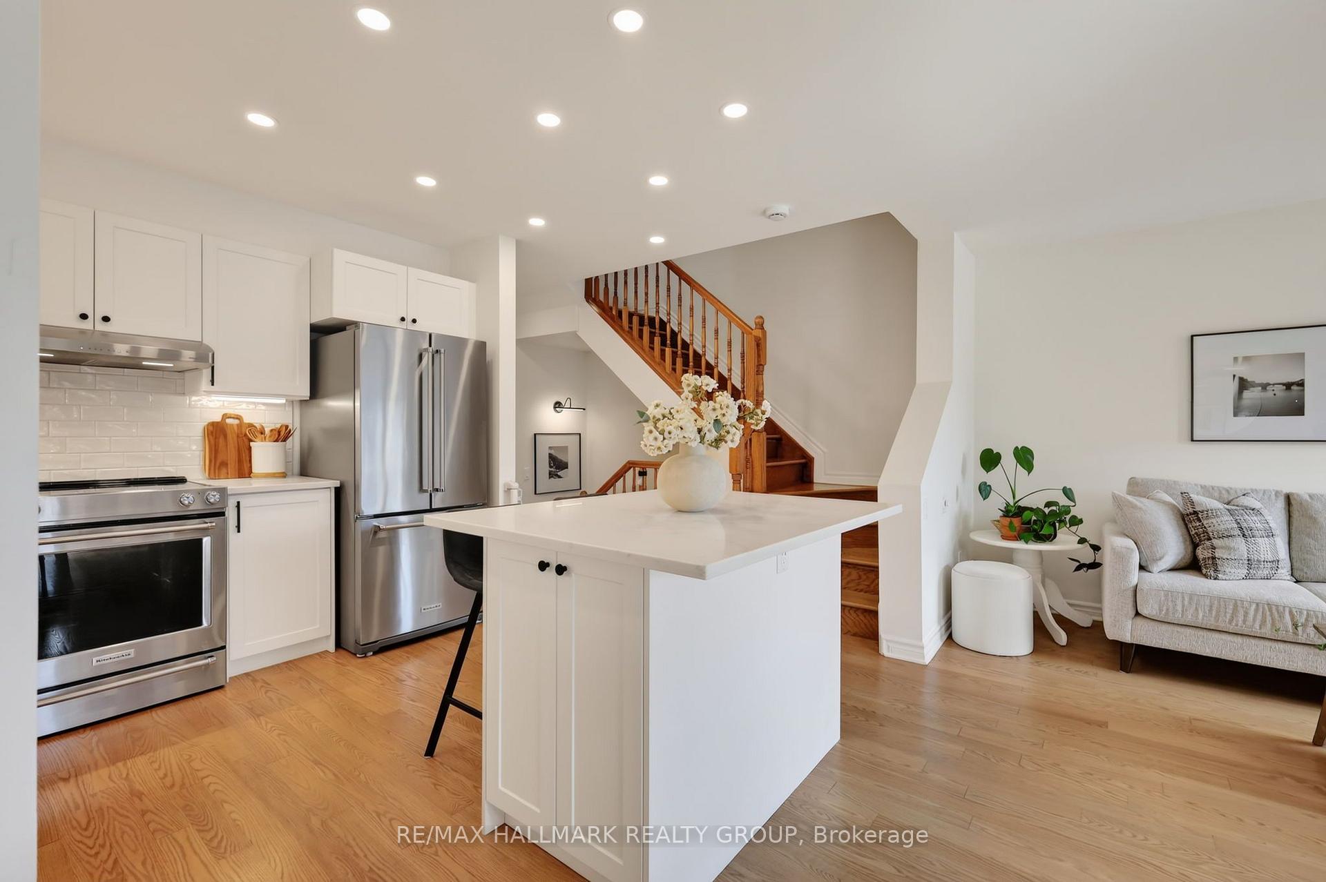 Photo 8 of 144 Marrissa Avenue, Ottawa, Beacon Hill South — HOMEH