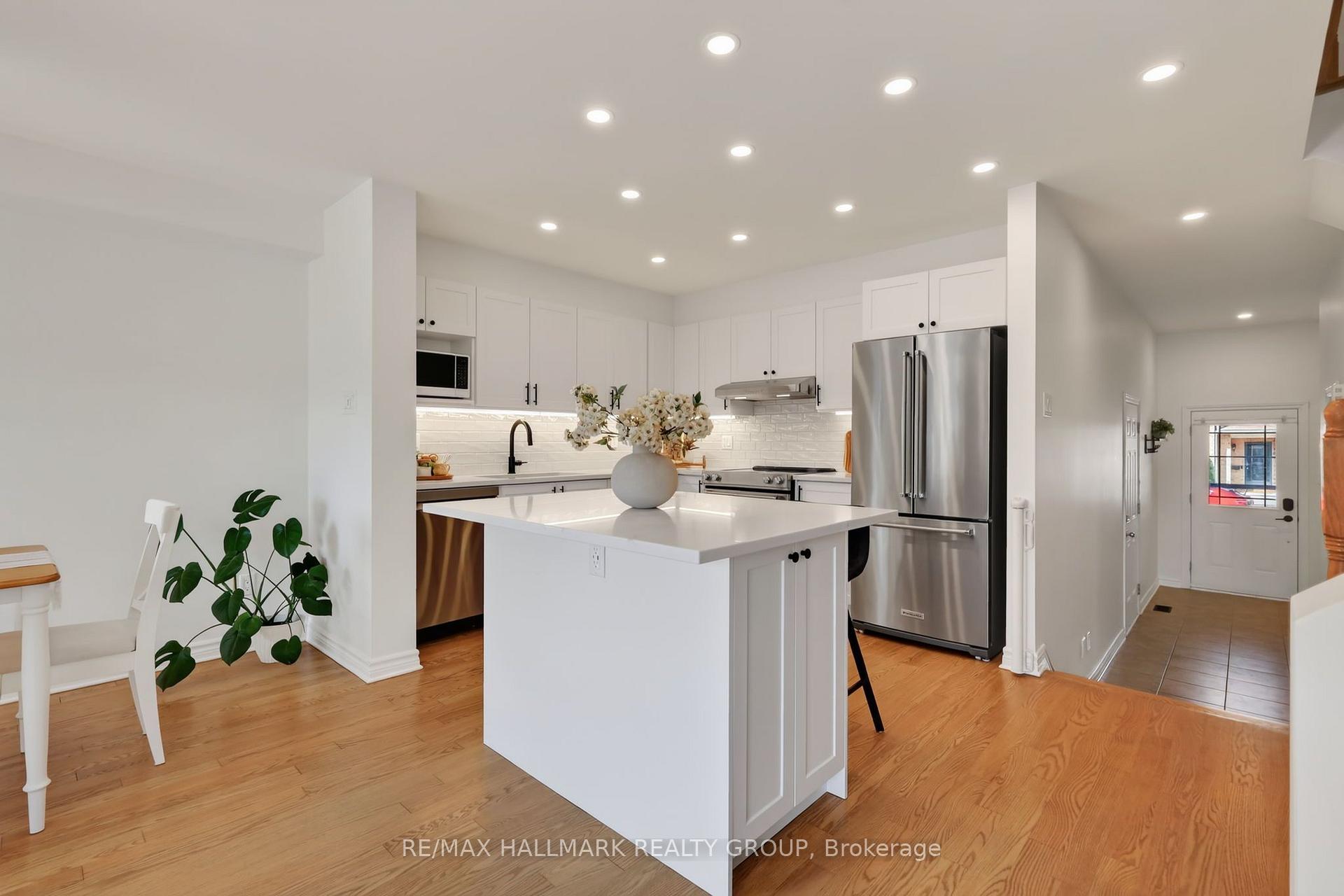 Photo 9 of 144 Marrissa Avenue, Ottawa, Beacon Hill South — HOMEH