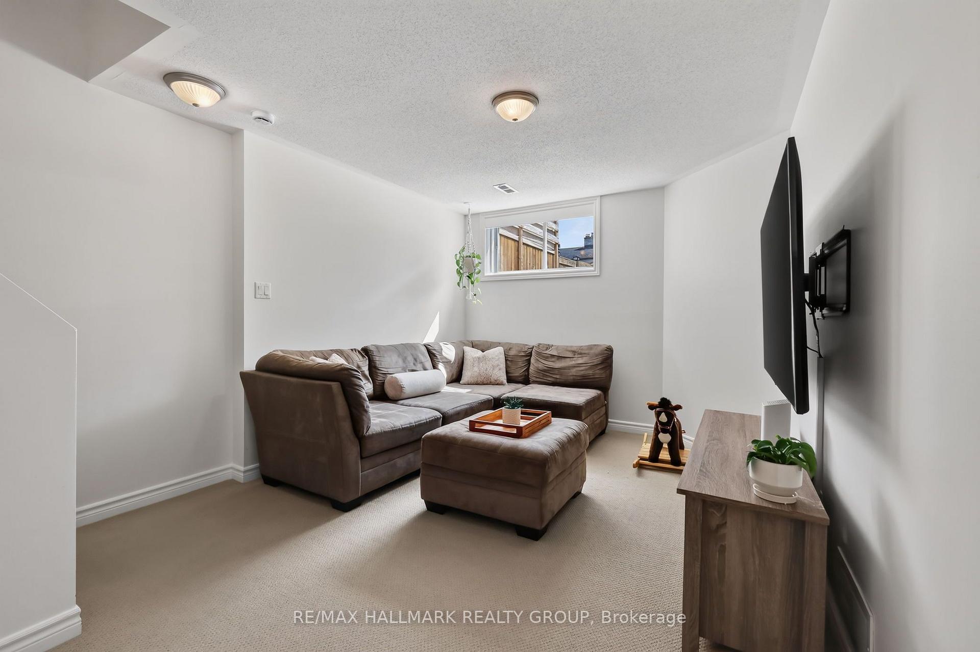 Photo 32 of 144 Marrissa Avenue, Ottawa, Beacon Hill South — HOMEH