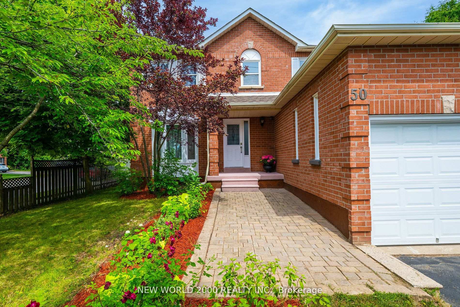 Photo of 50 Livingstone Street W