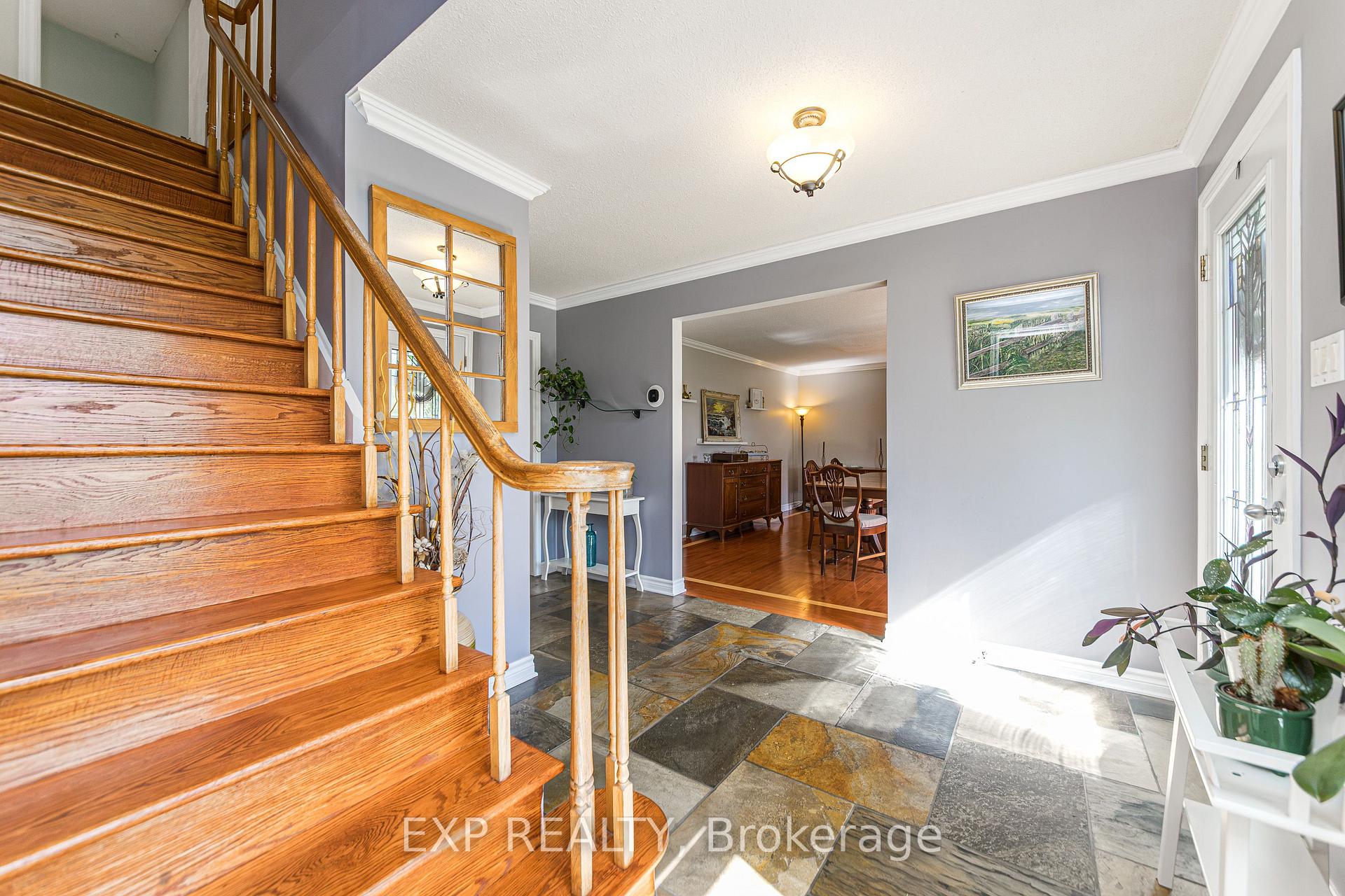 Photo 3 of 1221 Fairway Drive, Ottawa, Manotick South to Roger Stevens — HOMEH
