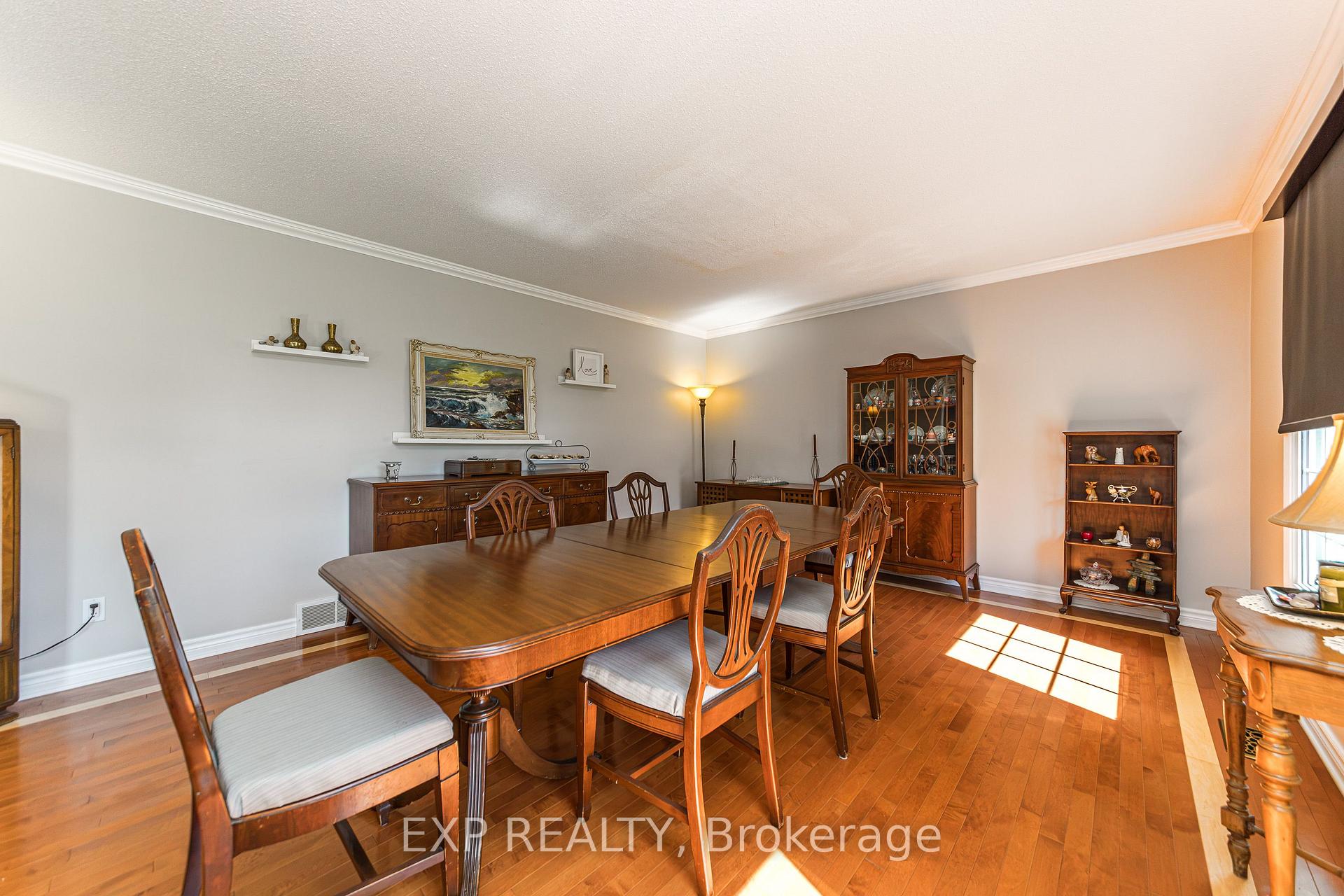 Photo 4 of 1221 Fairway Drive, Ottawa, Manotick South to Roger Stevens — HOMEH