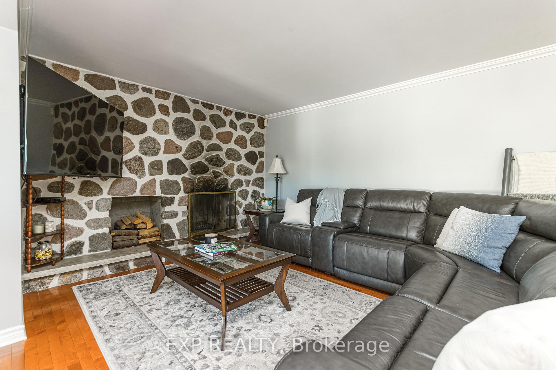 Photo 11 of 1221 Fairway Drive, Ottawa, Manotick South to Roger Stevens — HOMEH