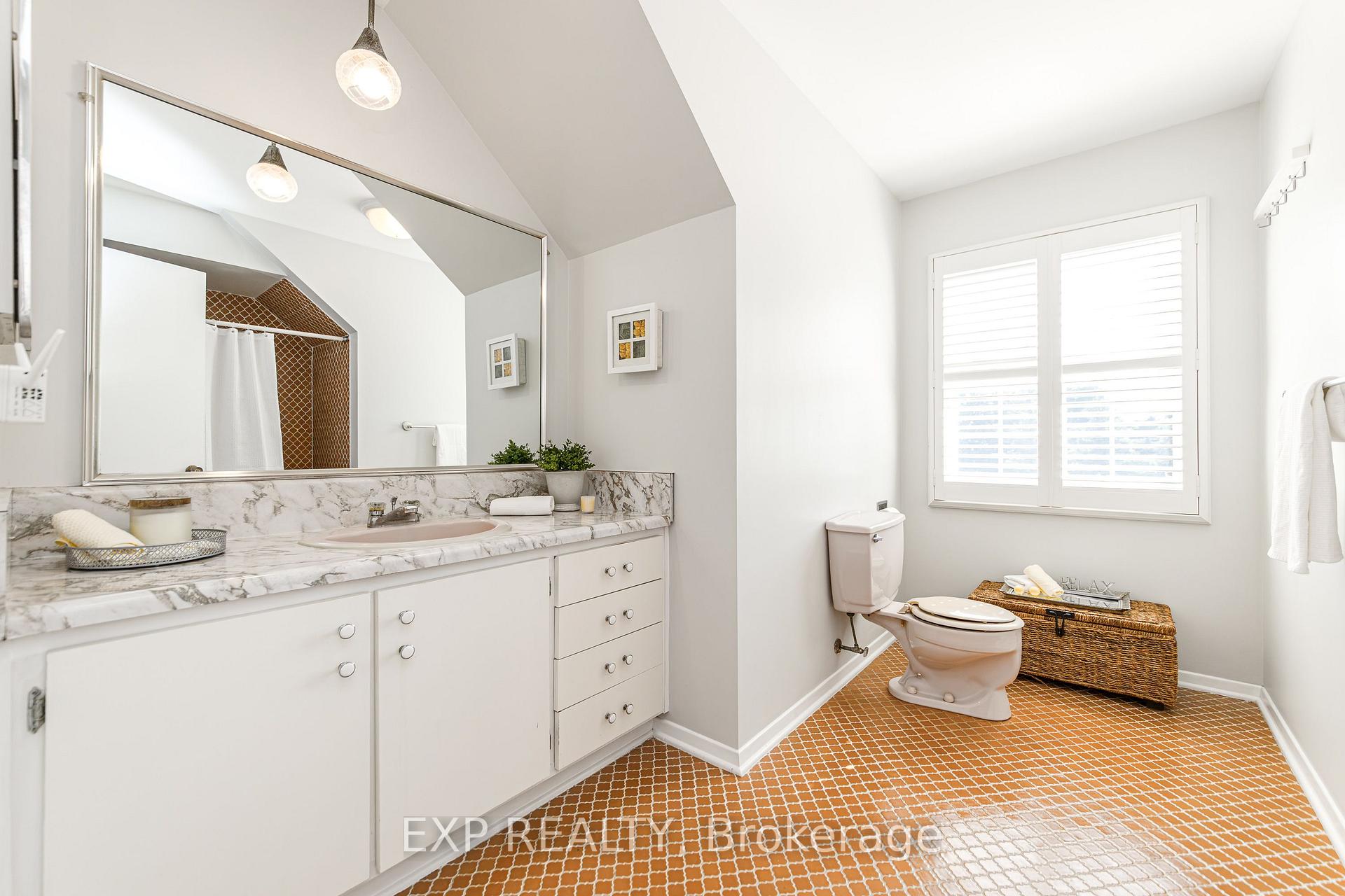 Photo 28 of 1221 Fairway Drive, Ottawa, Manotick South to Roger Stevens — HOMEH