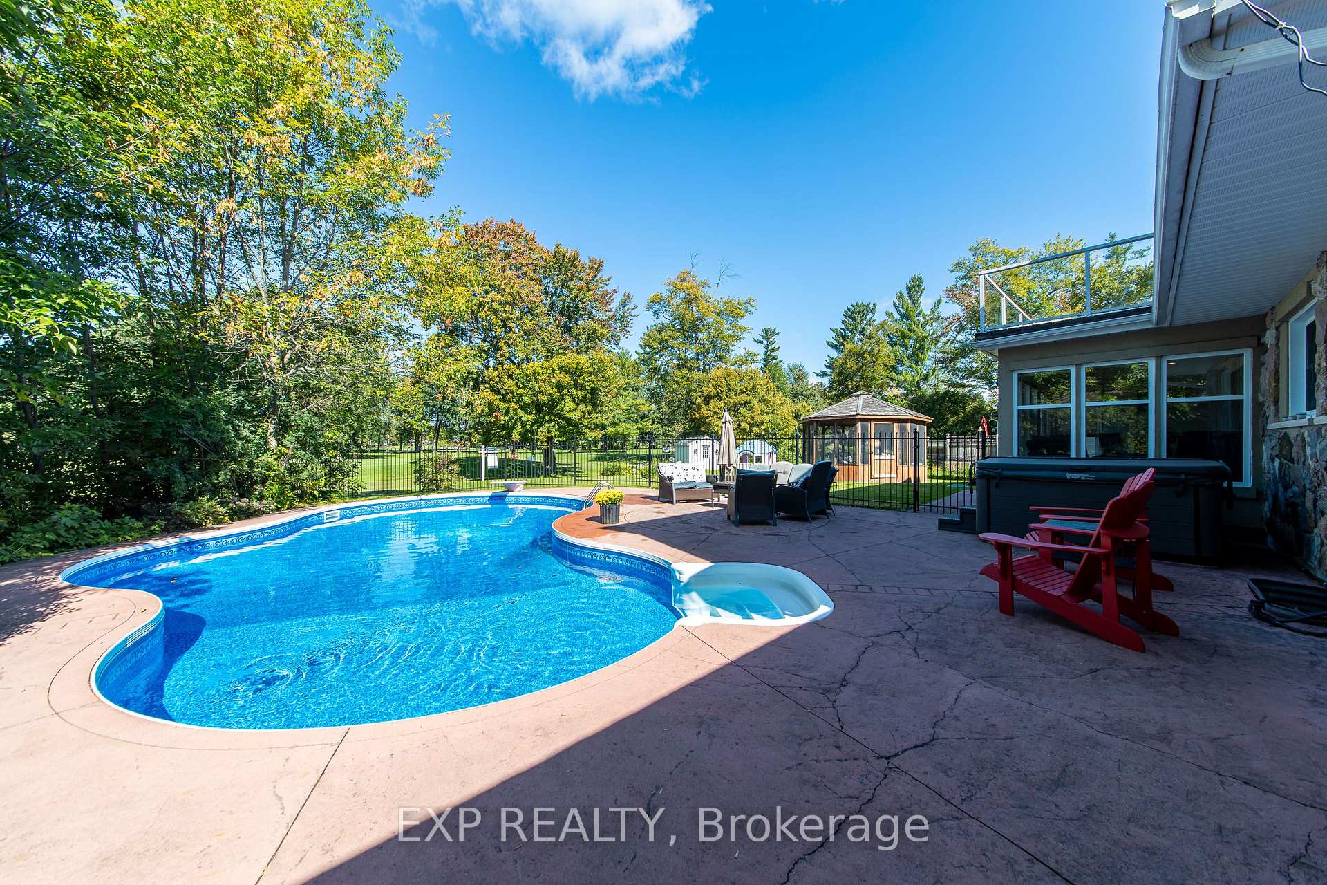 Photo 38 of 1221 Fairway Drive, Ottawa, Manotick South to Roger Stevens — HOMEH