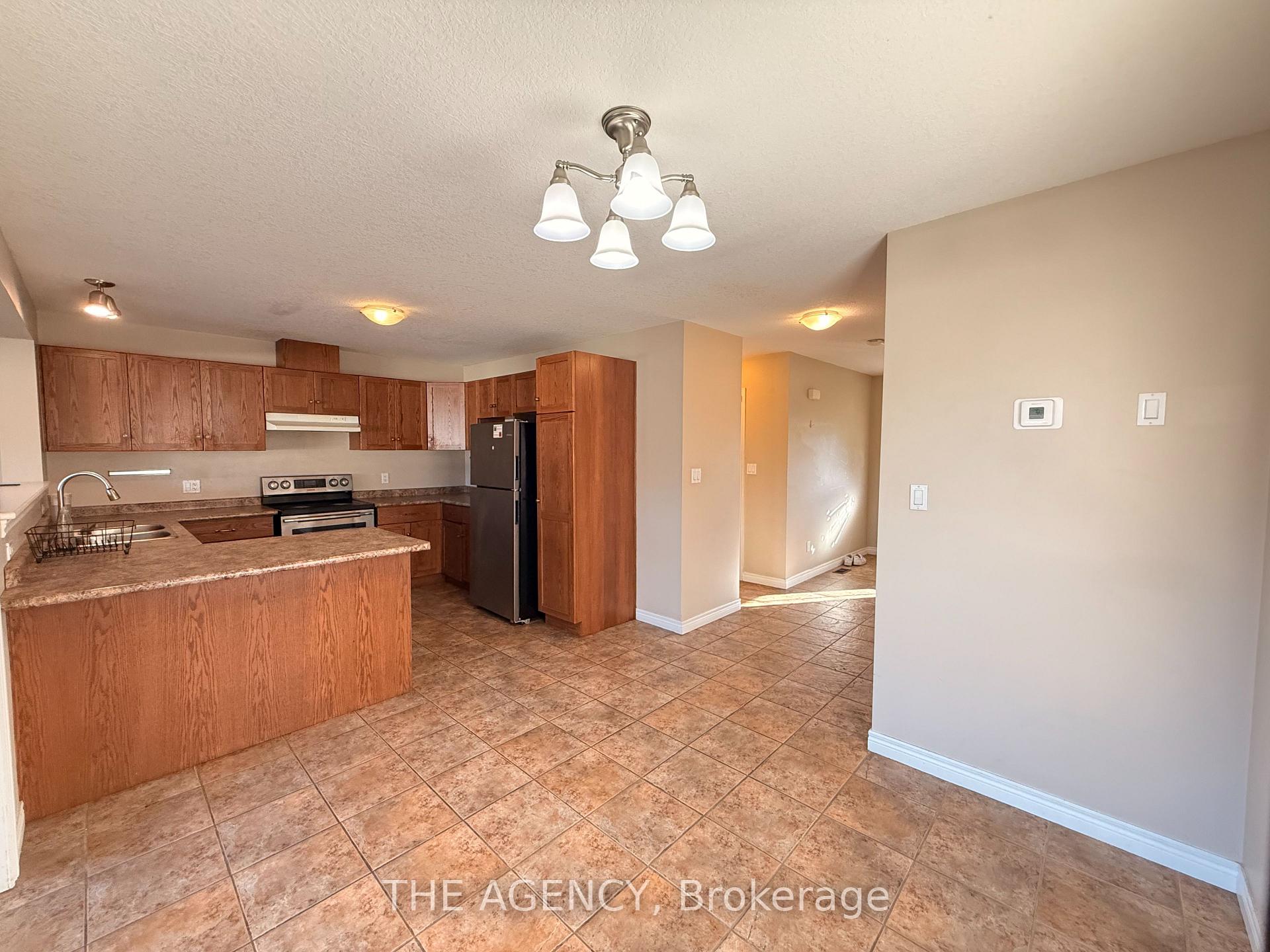 Photo 11 of 31 Dougall Street, Guelph, Grange Road — HOMEH