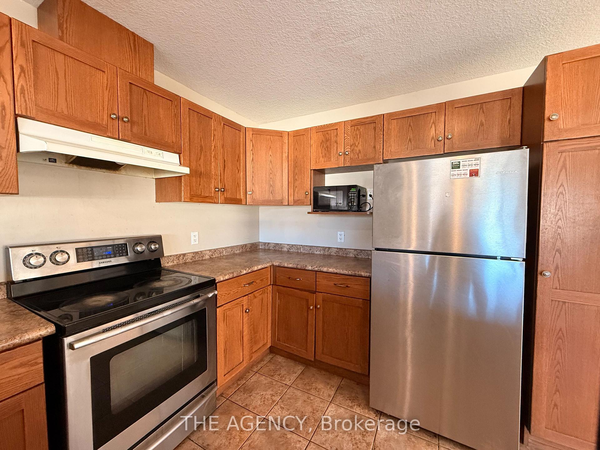 Photo 14 of 31 Dougall Street, Guelph, Grange Road — HOMEH